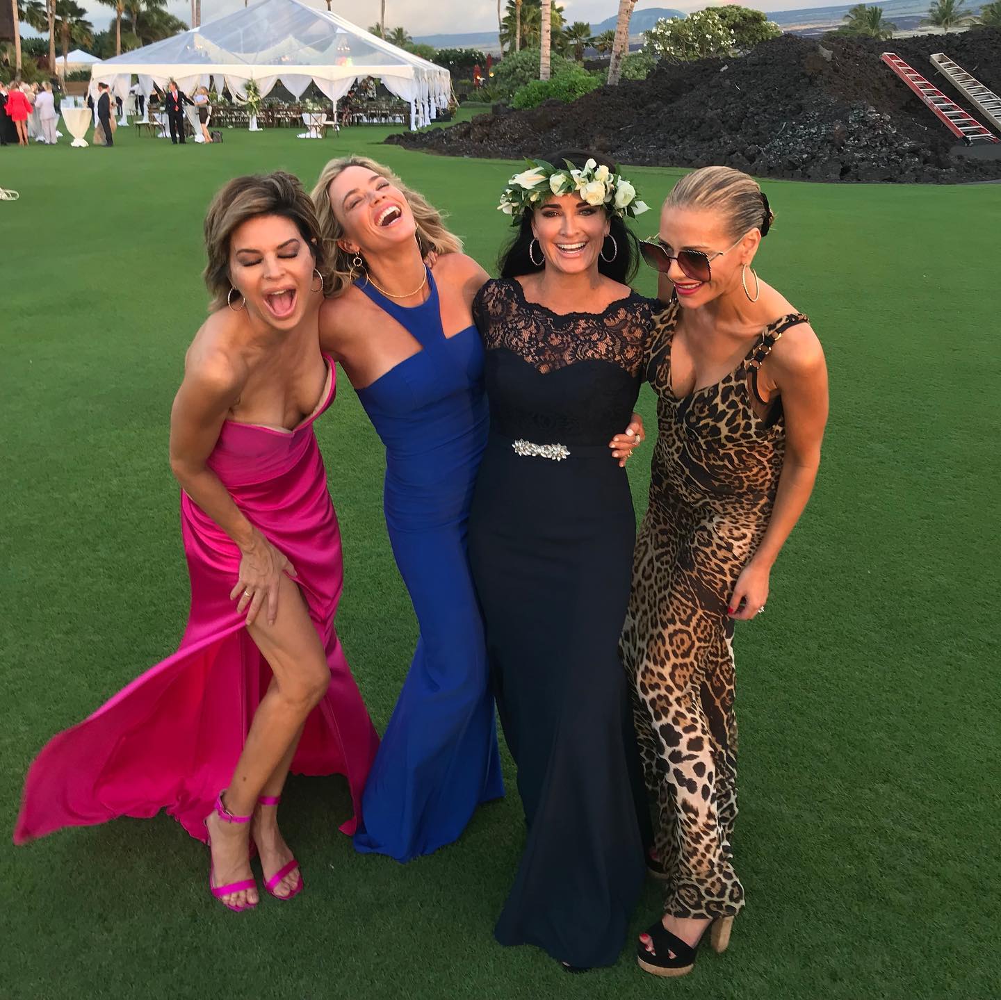 camille grammer bridesmaid dresses Tonight's episode of #RHOBH we go to Hawaii for Camille's wedding. 9pm @bravotv 🌈🌤💎 Size:2-3yrs Style Oversized Backless Halter Dress Sewing