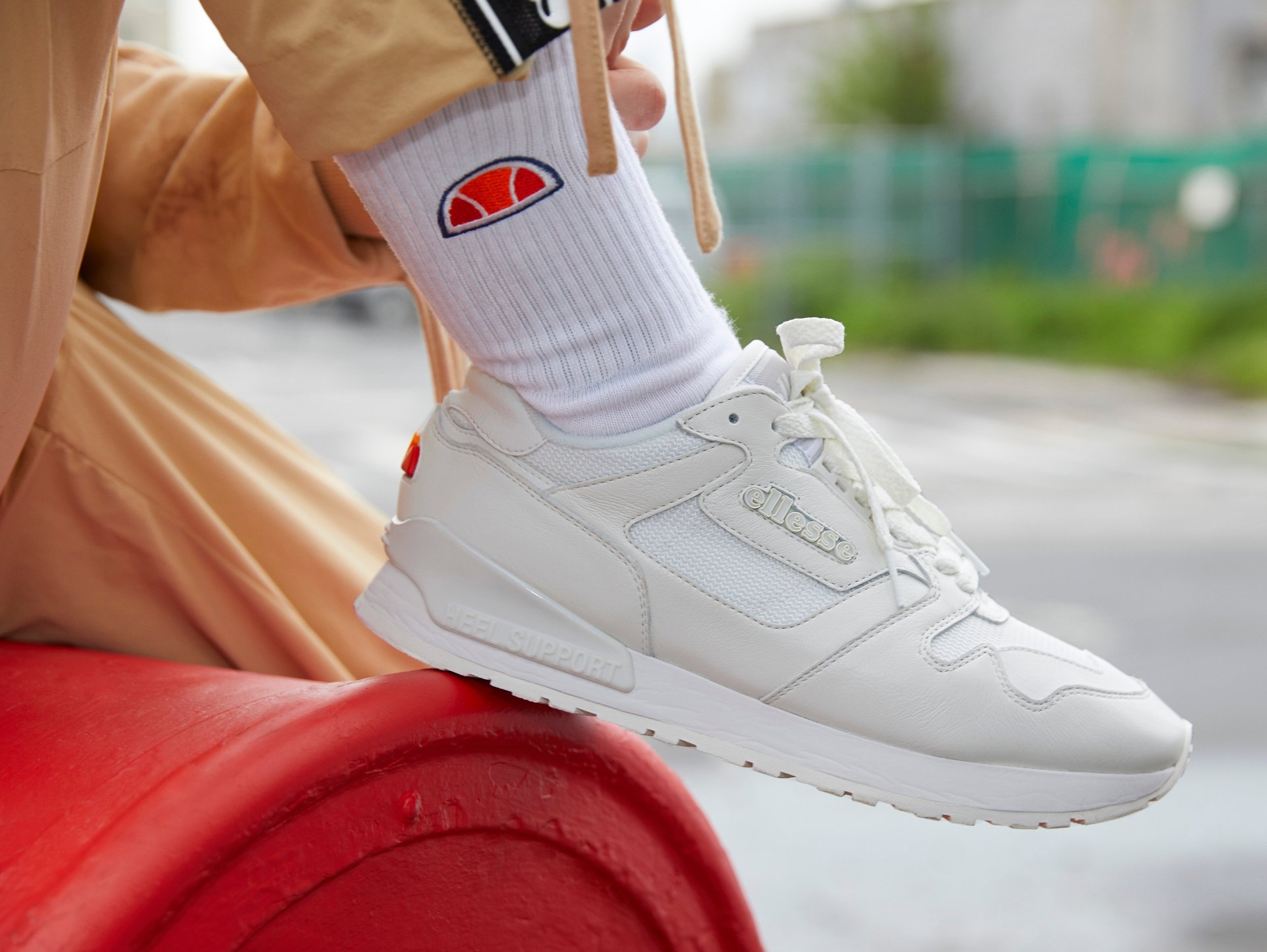 ellesse - Taking reference from our tennis roots, our white LS147