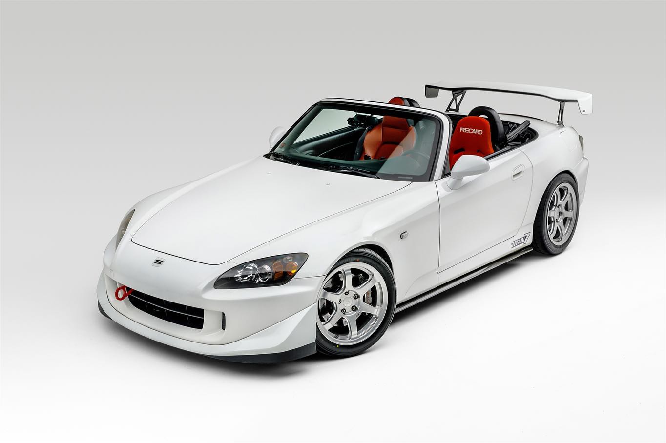 New Titan 7 T-D6 S2000 SPEC in 17x9.5 +51 5x114.3. Available in
