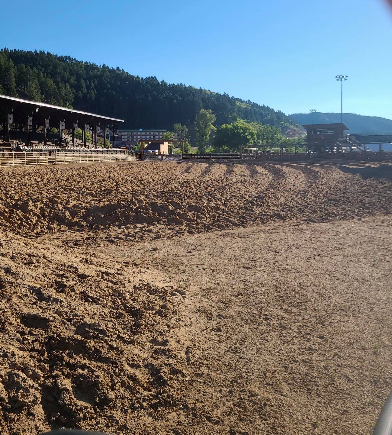 HISTORIC DEADWOOD - This is what 700 tons of new sand looks like! Days ...