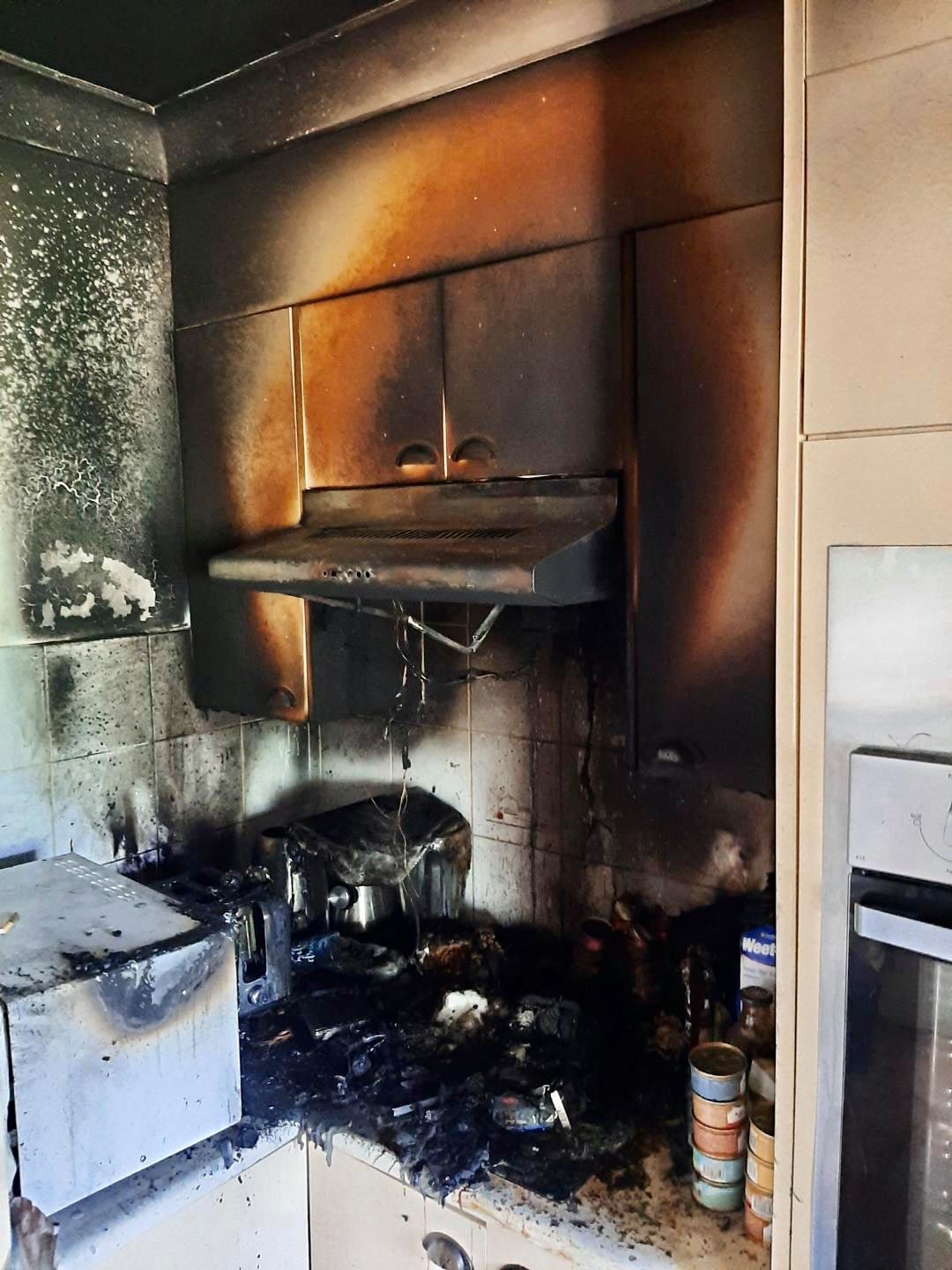 Macarthur Chronicle - 🔥Fire and Rescue were called to a Sturt Street ...