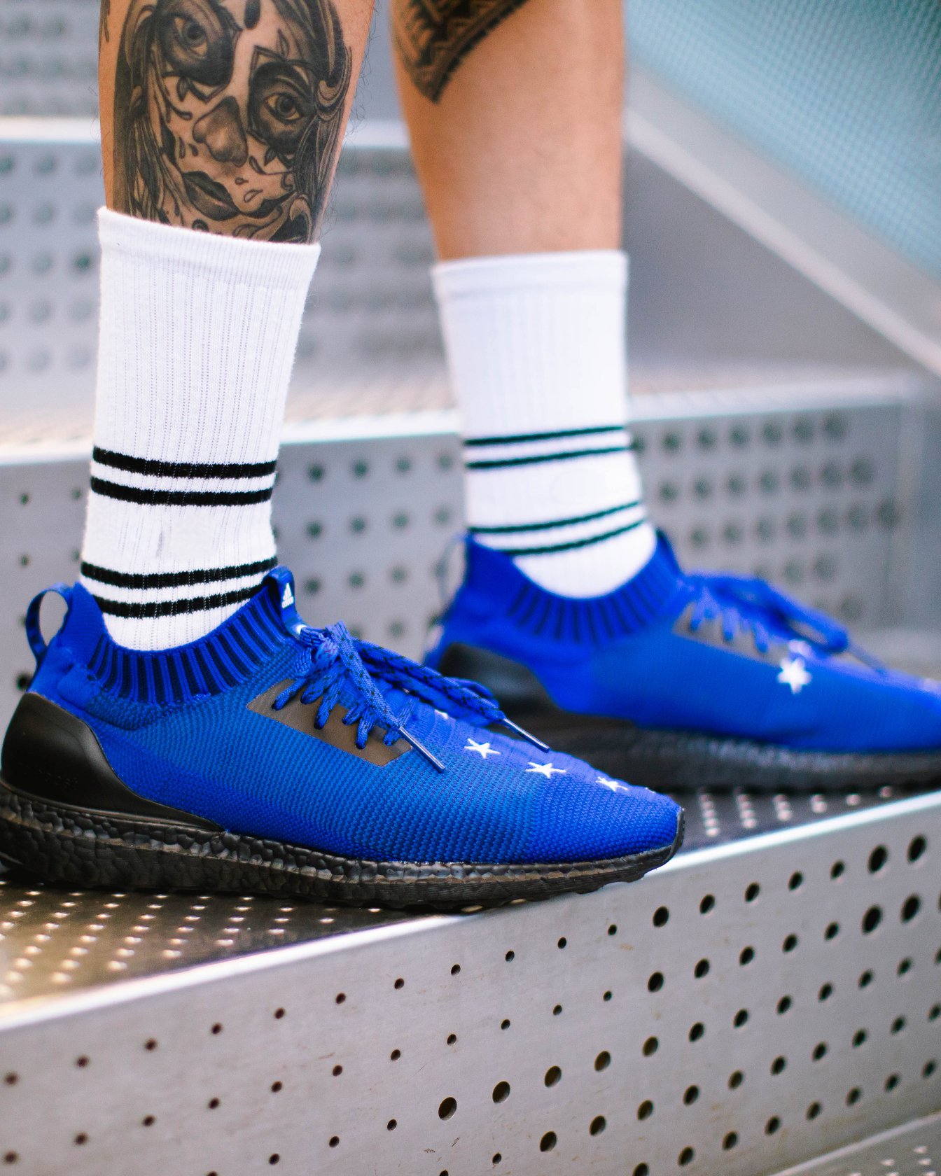adidas Consortium x Études UltraBOOST - The blue uppers not only 