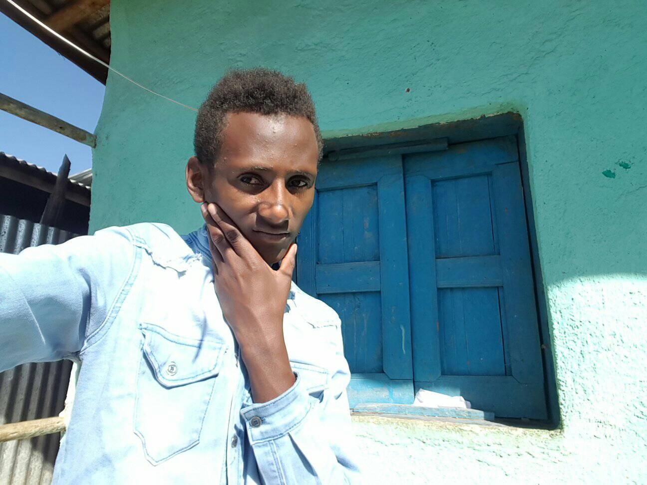 Singer Addis belete