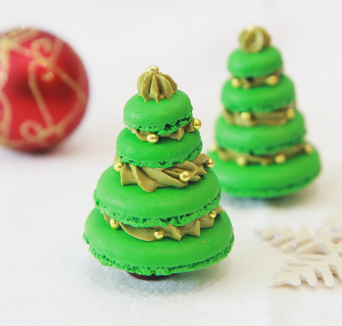 Le Cordon Bleu Dusit Culinary School Christmas Macarons Are Super Cute That Can Melt Your Heart Pastry Patisserie Christmas Christmastree Macarons Lecordonbleudusit Facebook