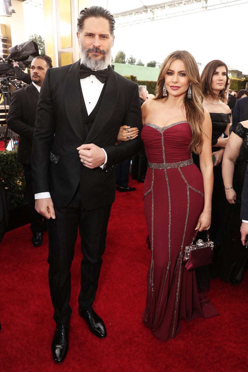 sofia vergara dress golden globes Sofia Vergara Wore the Slinkiest Dress to the Golden Globes