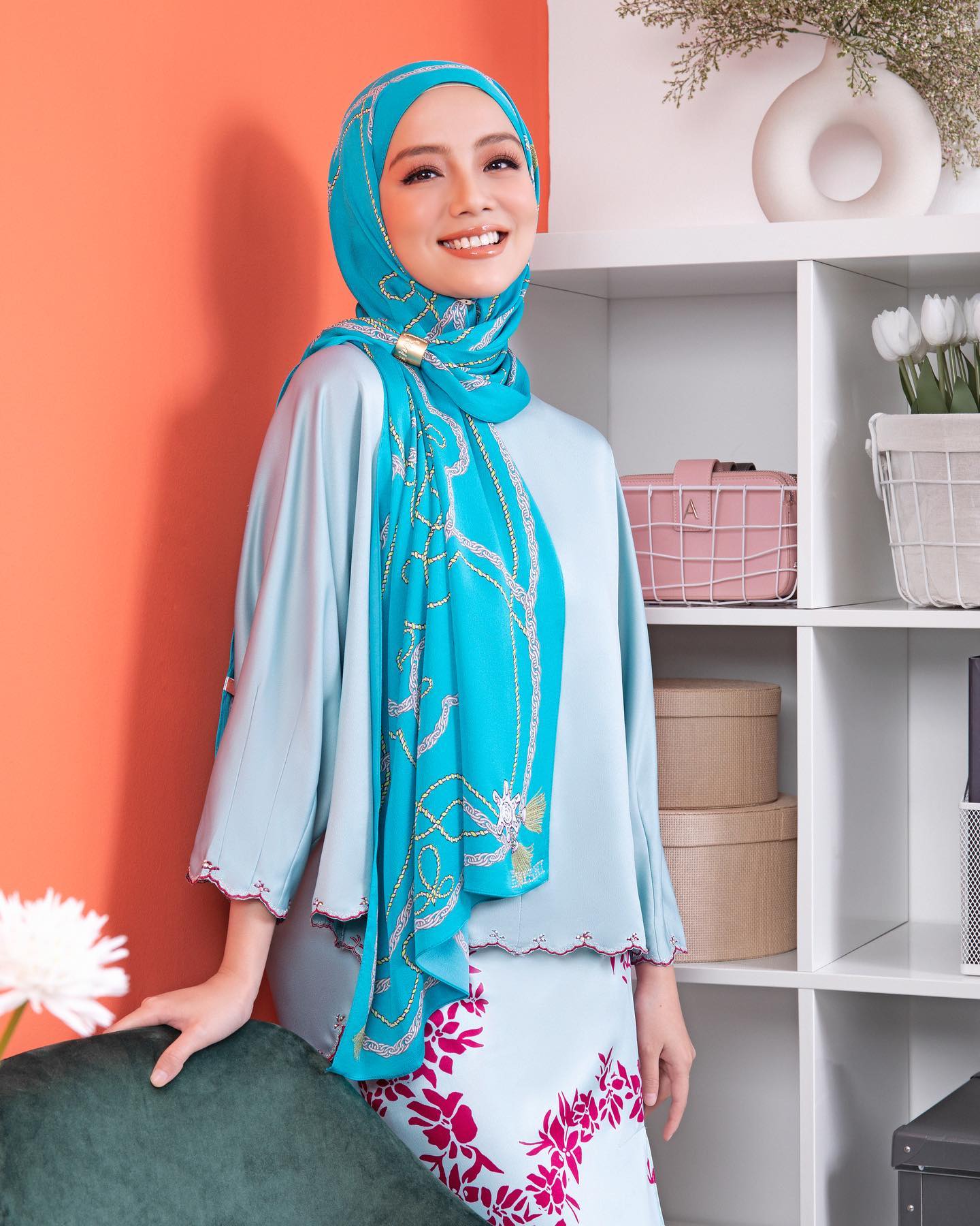 Galeri Ariani - Sukanyaaa warna Turquoise yang macam...
