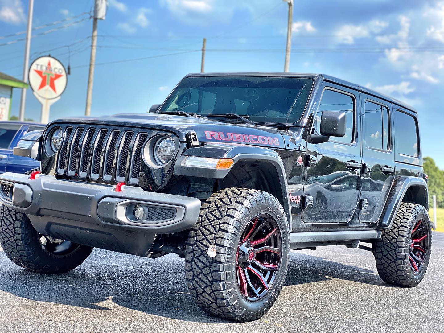 New Wrangler Rubicon got 20x10 Fuel... - Custom Automotive