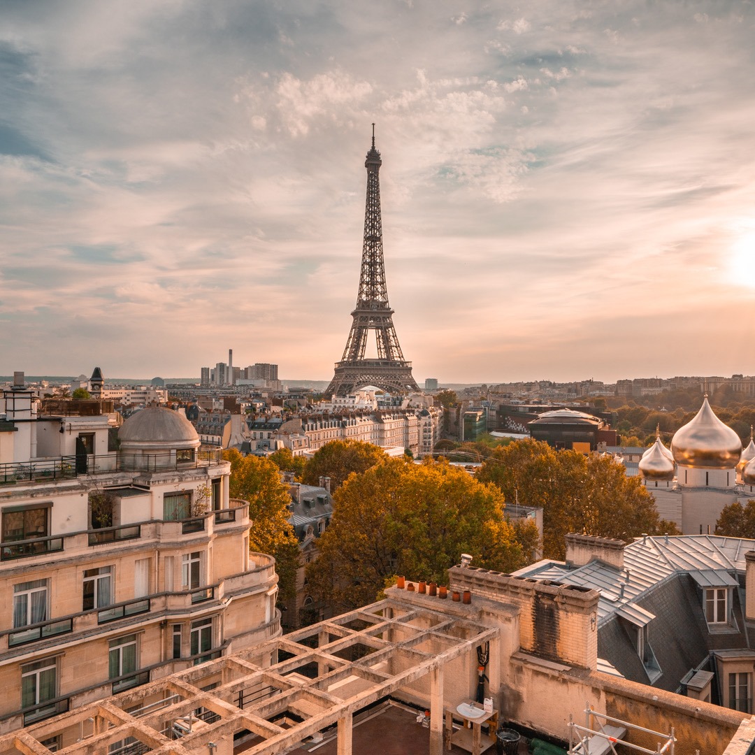 isango! - Oh, la la! #Paris, why do you always do this to us? Such a ...