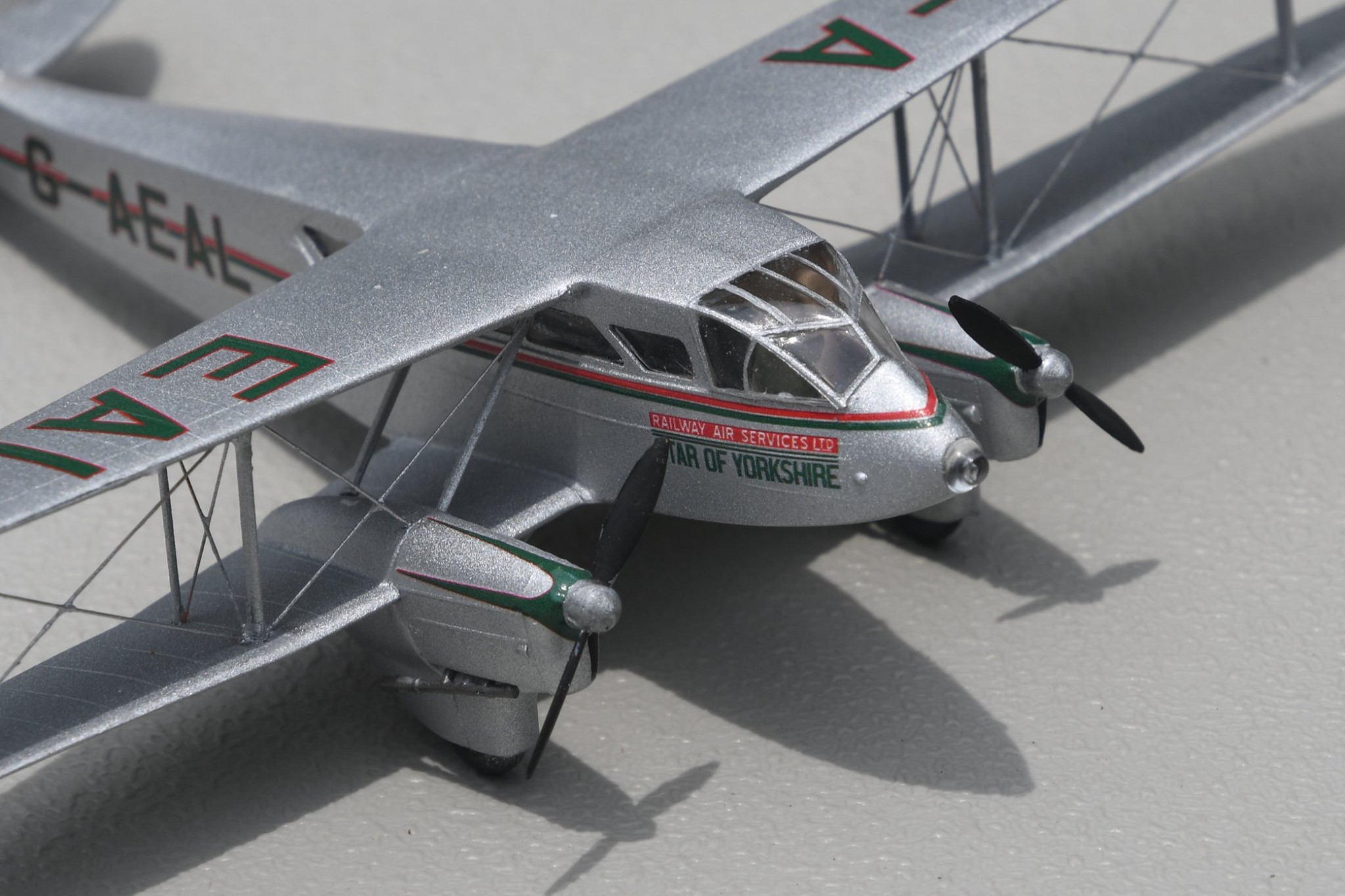 Heller 1/72 DH89 Dragon Rapide.