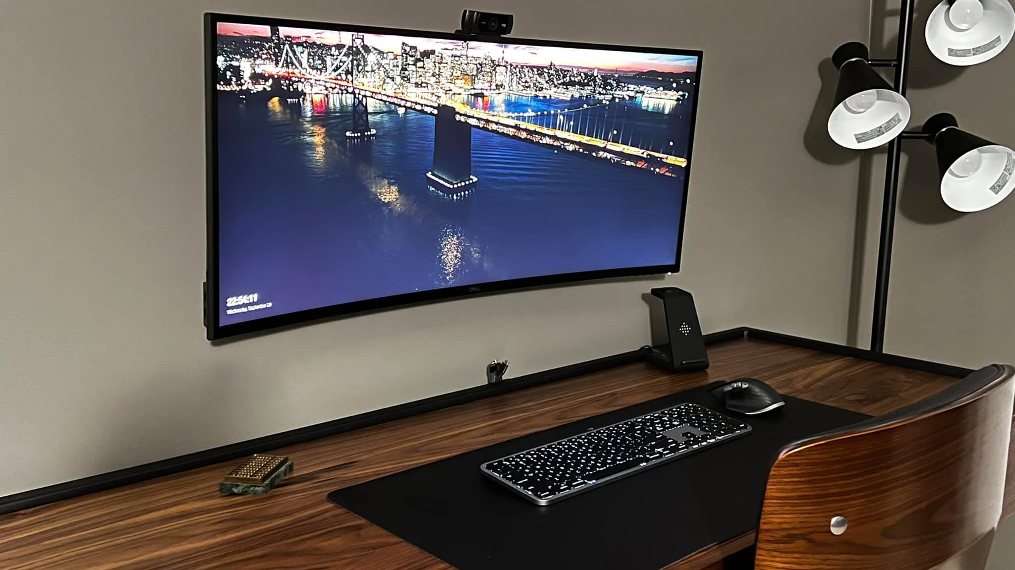 Minimal Desk setup of mine with my Mac mini M2.