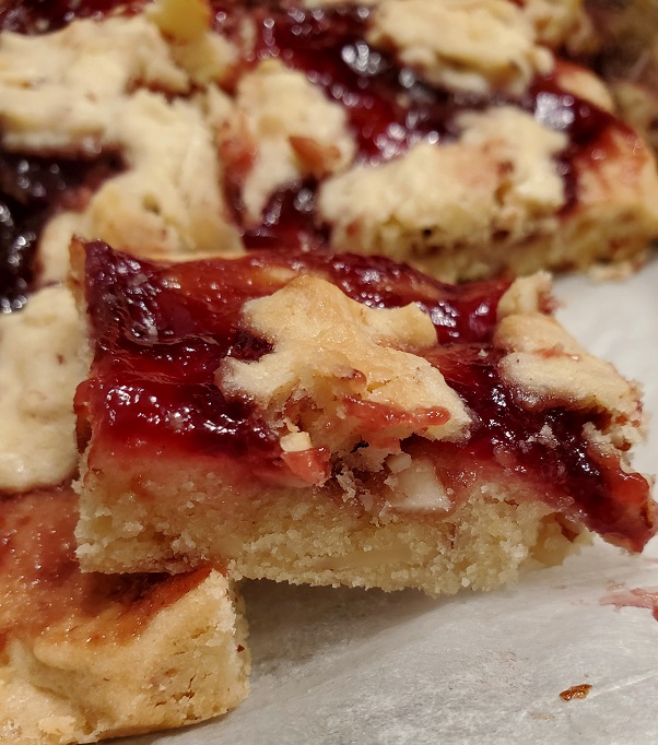 What's - Fresh out of the oven Raspberry Linzer Bars, crunch shortbread ...