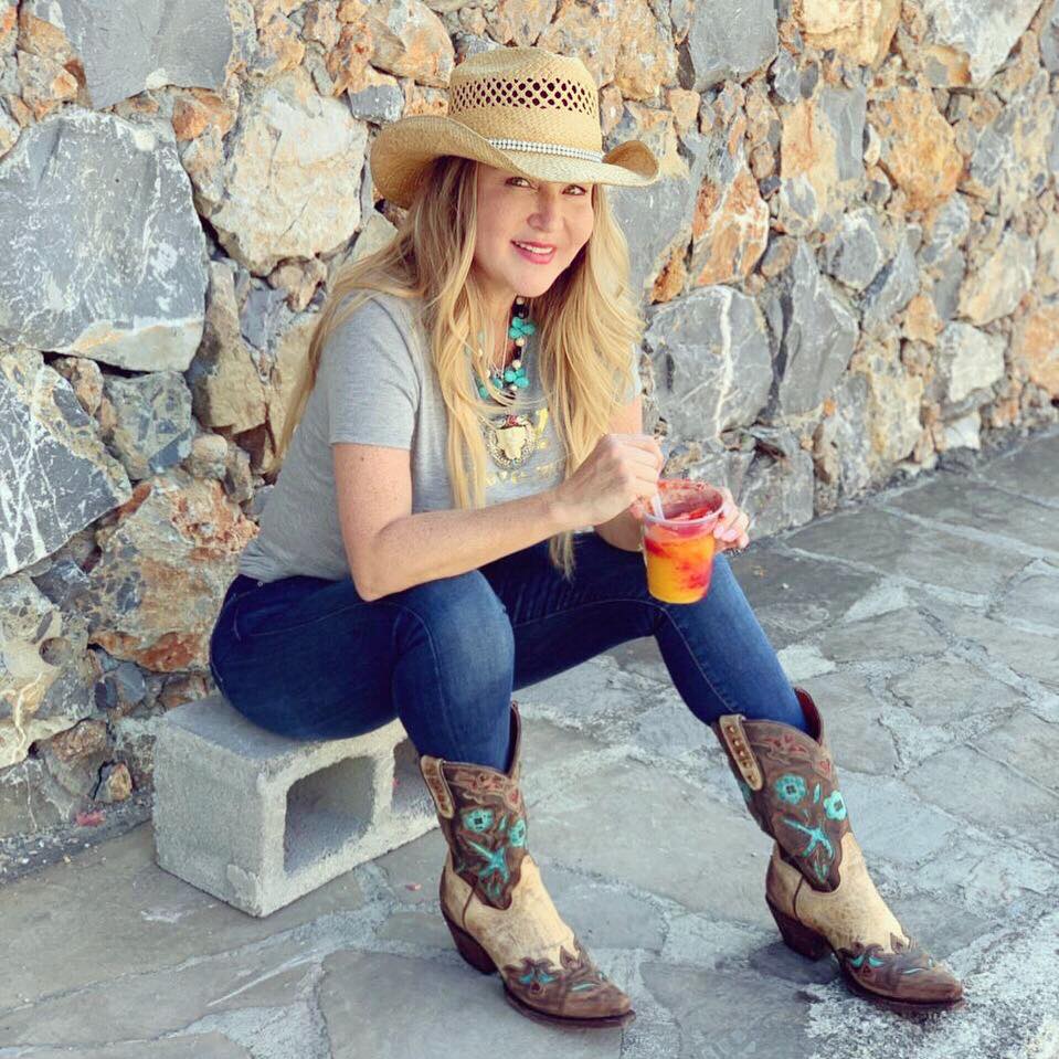 Alicia - Comiéndome un yuki #quecalor 🥵 con qué nombre conoces esta ...