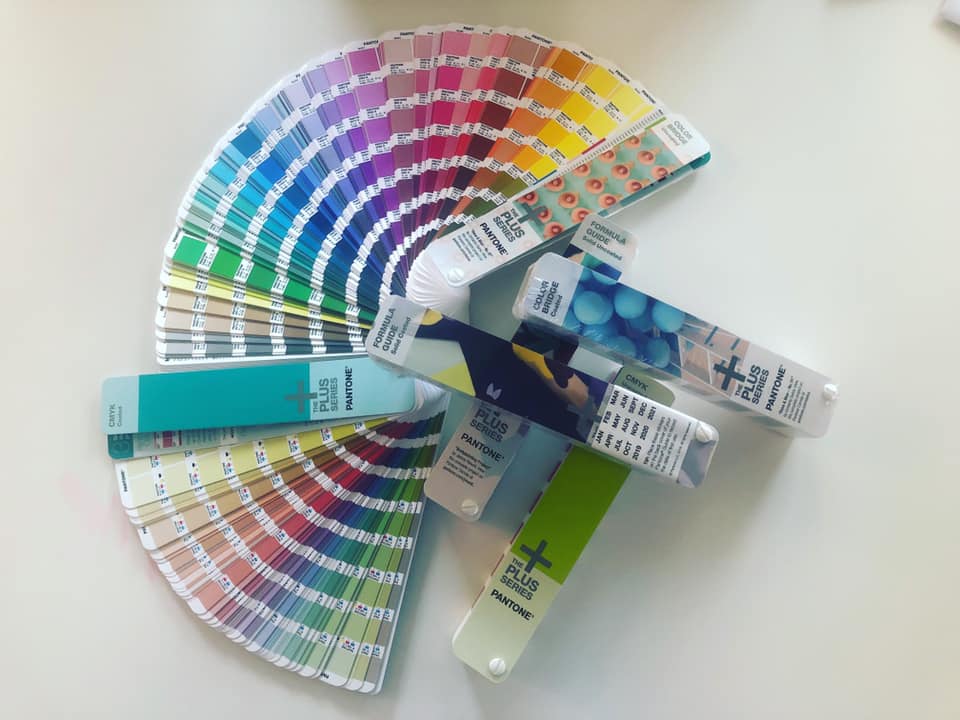 Supreme®/Pantone® Formula Guide This custom PANTONE Coated and
