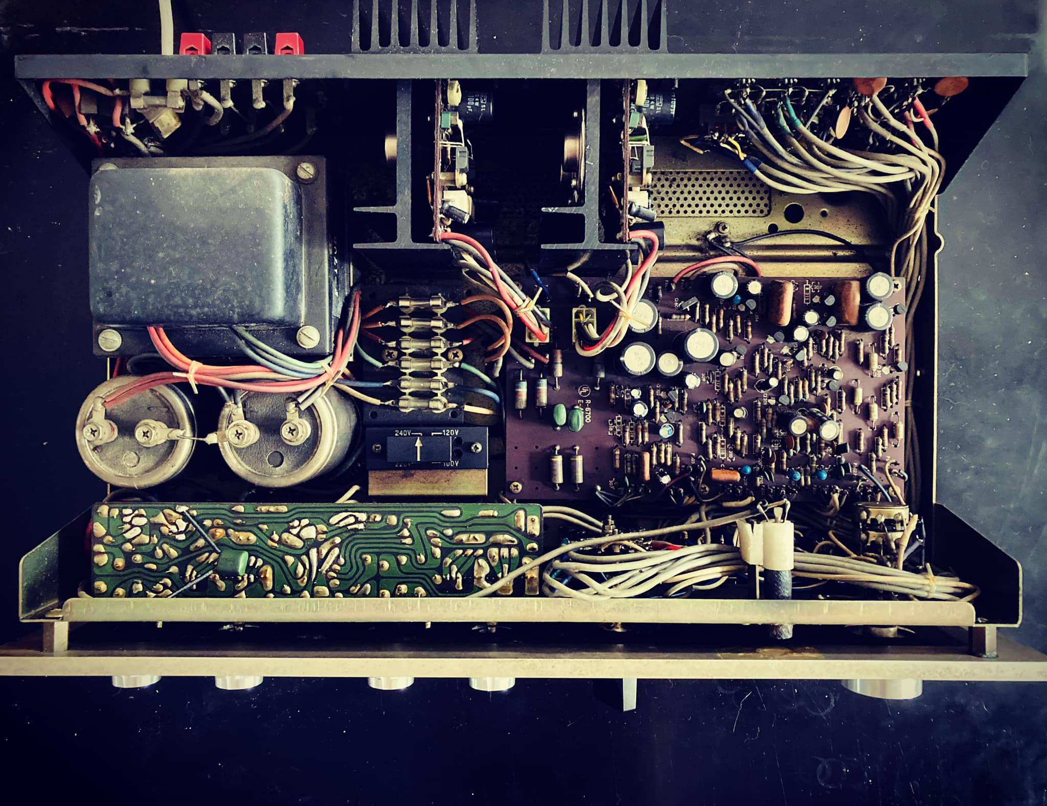 Luxman L-530 is a highly regarded vintage integrated amplifier