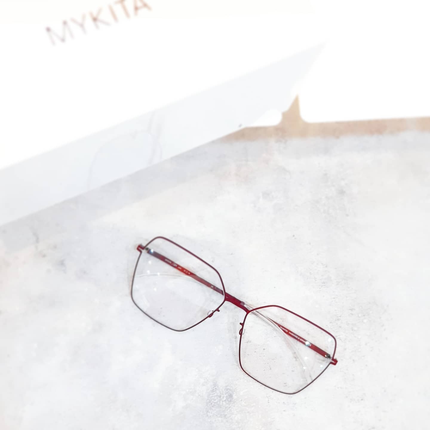 Evershine - Liva from MYKITA Lite collection. Neither round nor 