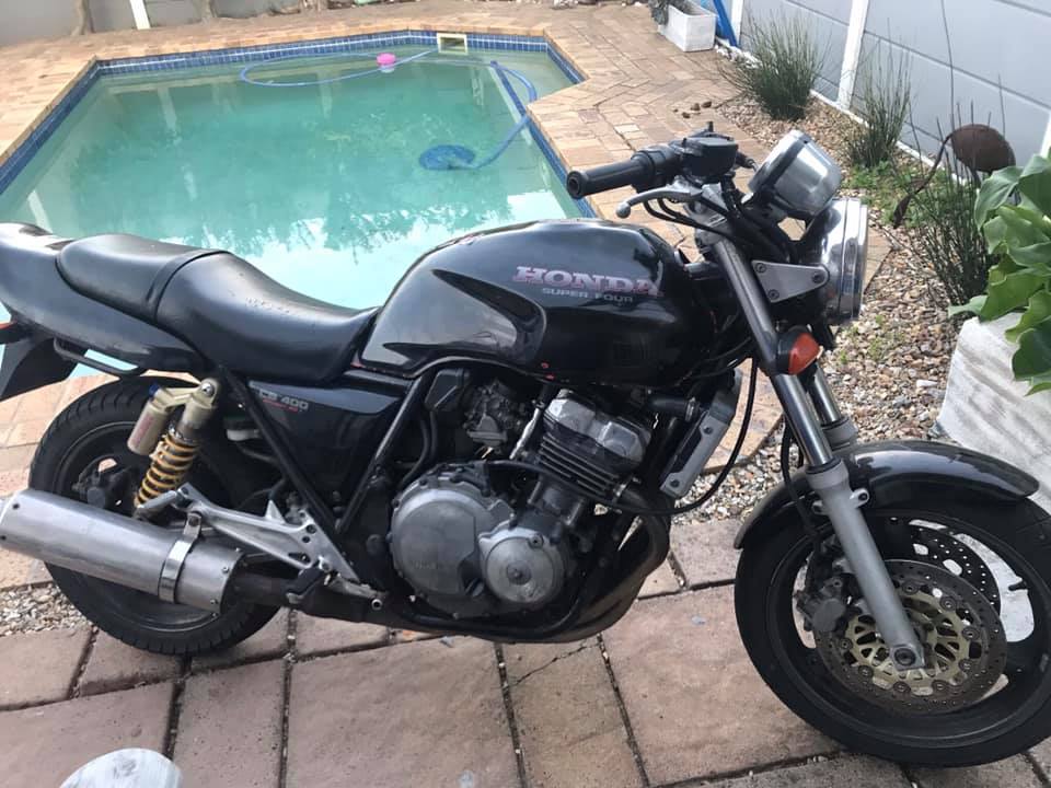 Where to buy Honda CB400 Super Four parts worldwide?