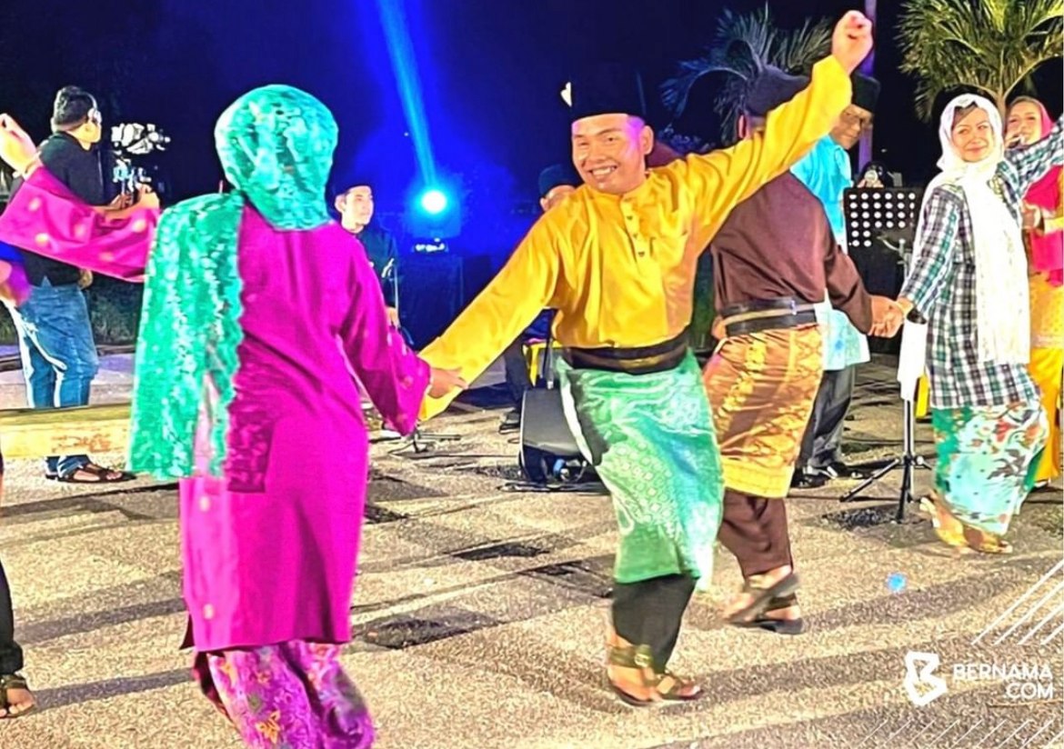 ntv7malaysia - Ronggeng Melayu antara seni tari Melayu...