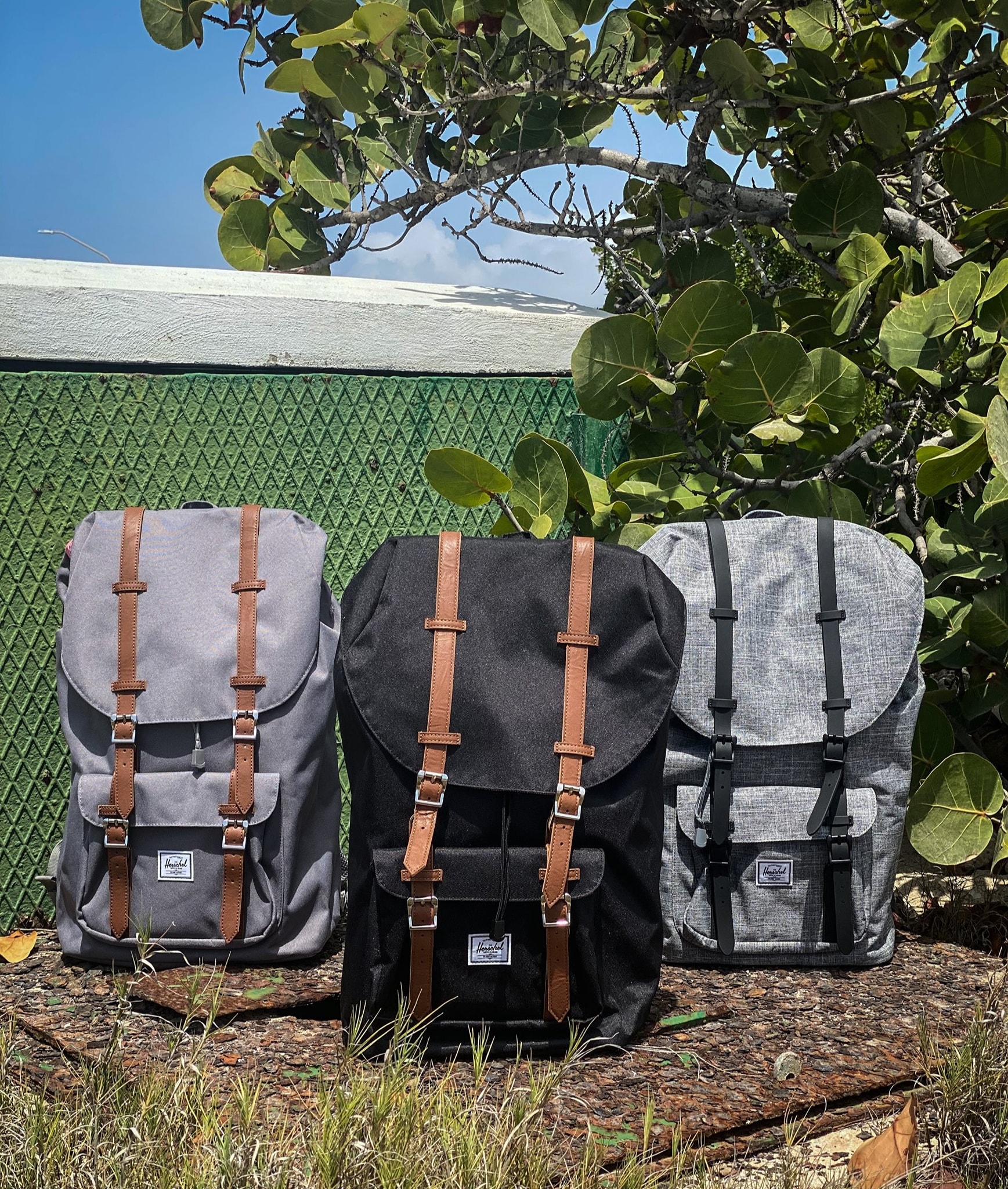 herschel backpack shopstyle Retreat Shadow Pixel Room for an adventure Herschel Womens Navy Classic XL