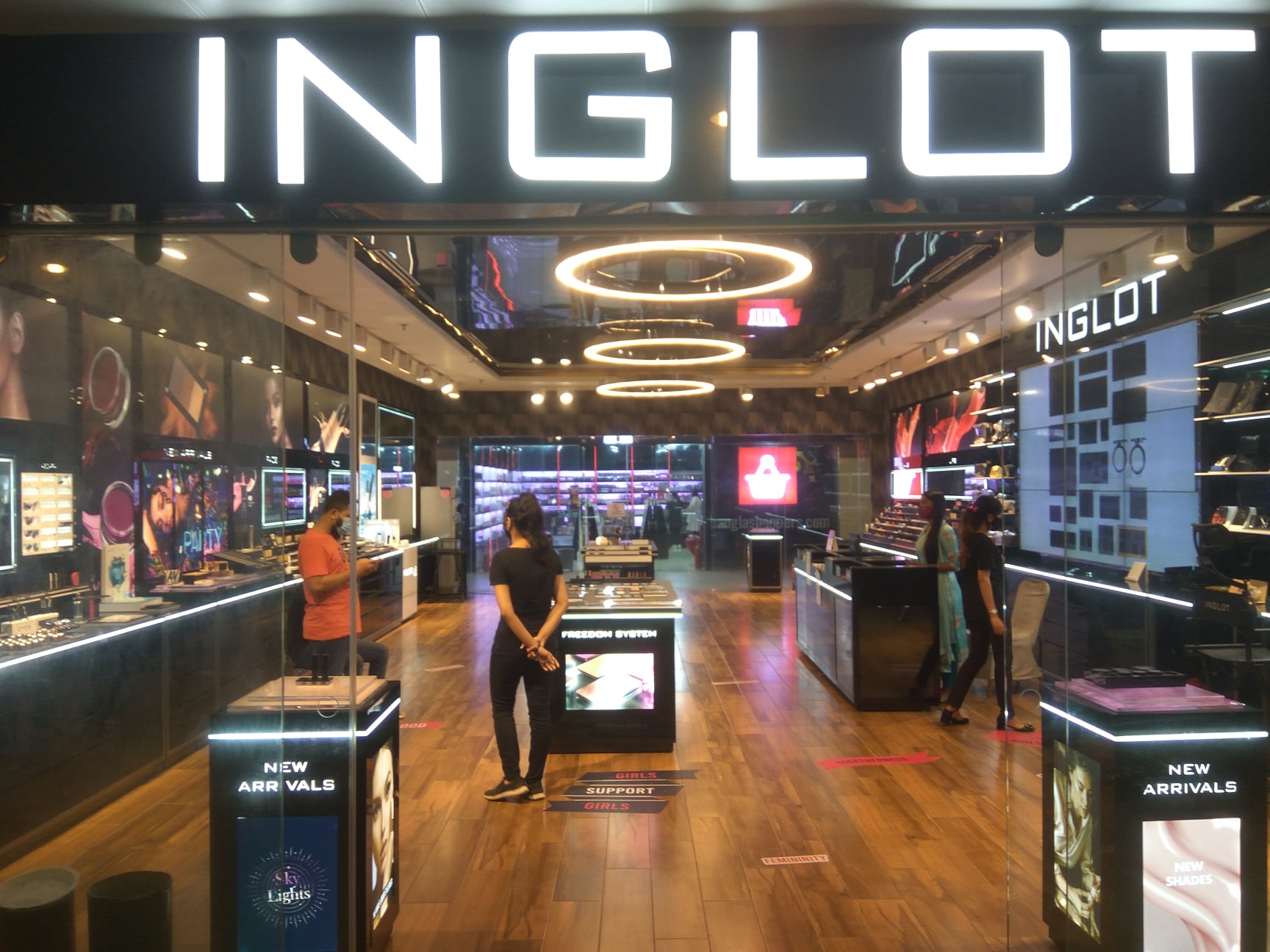INGLOT Bangladesh, The FIRST High End... - Jamuna Future Park | Facebook