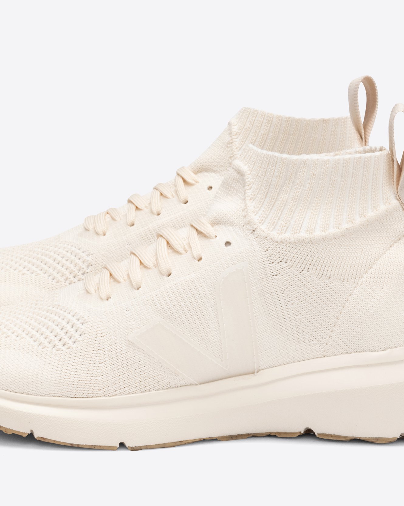 3D-KNITTED WOOL - VEJA X RICK OWENS. The performance runner style