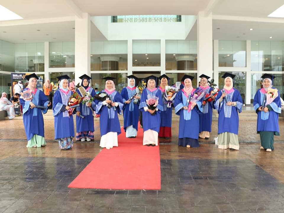 Tahniah... - Universiti Sains Islam Malaysia - USIM