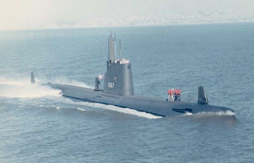 USS Gudgeon submarine launched at Portsmouth Naval Shipyard