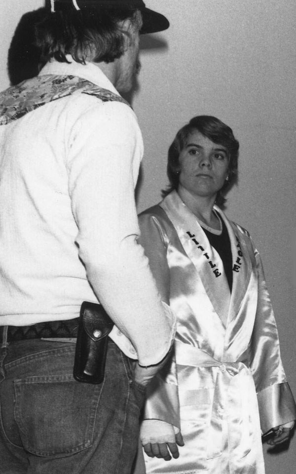 Sue - DID YOU KNOW - FEMALE BOXERS FOUGHT 15 ROUND BOUTS IN THE 1980's ...