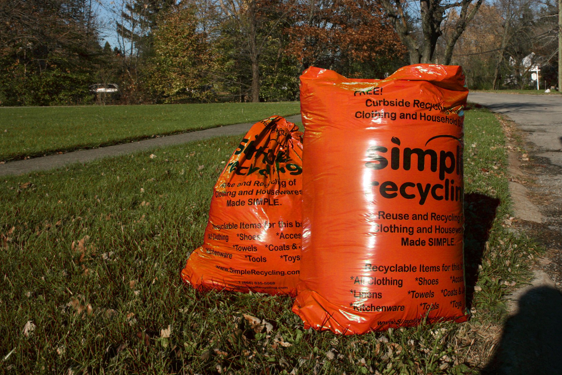 Free textile recycling service in Oak Park