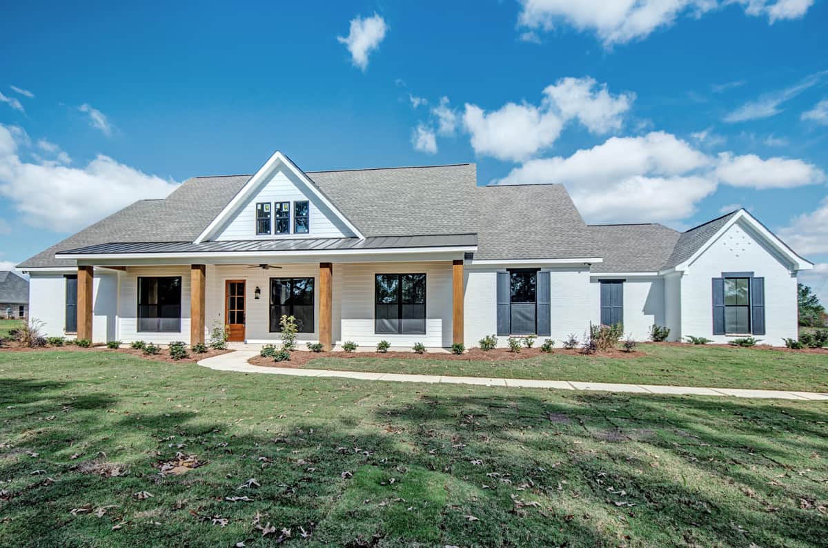 This Southern Ranch offers today's... - The Plan Collection | Facebook