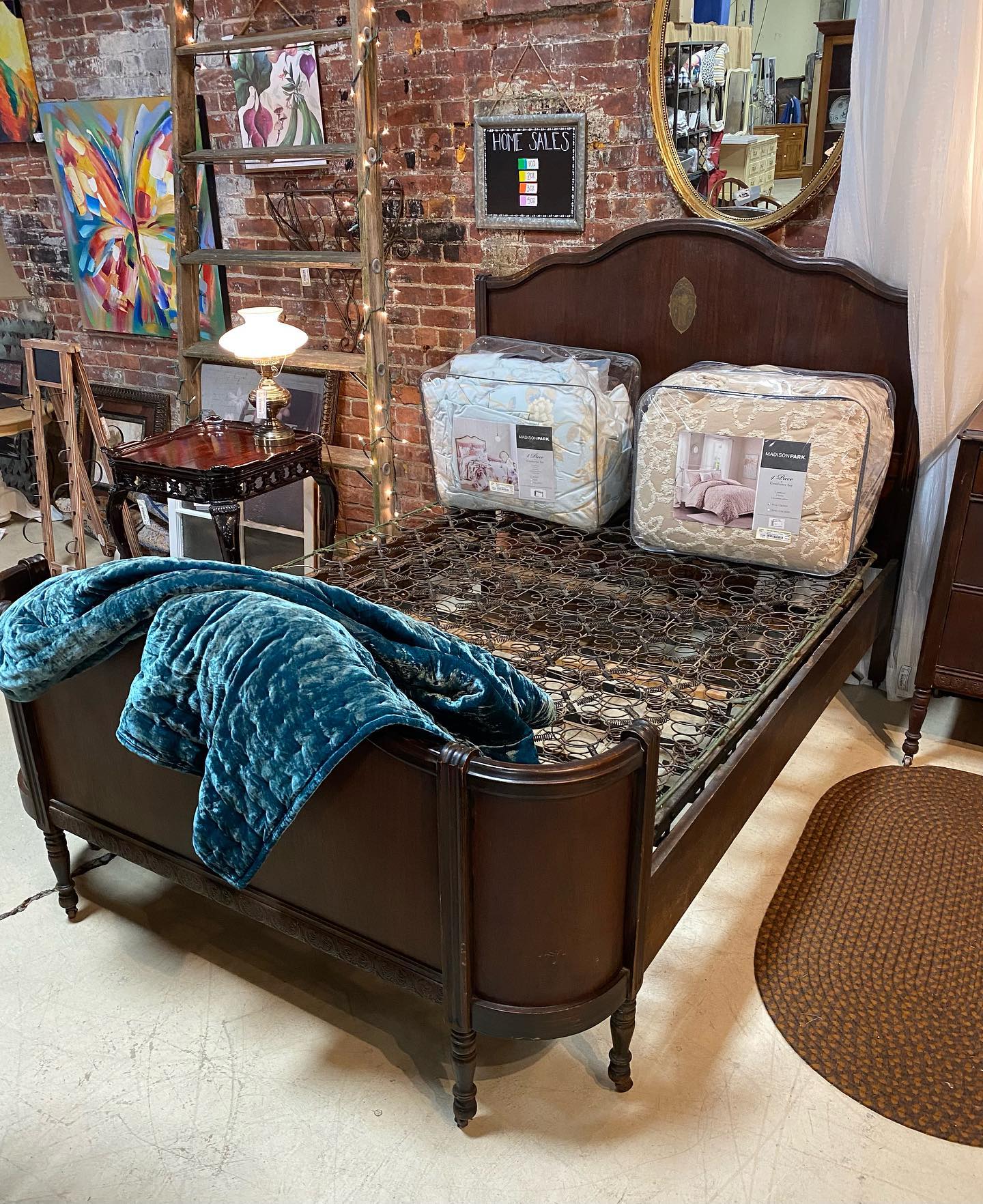 Here is another of... - Second Chance Consignment Boutique | Facebook