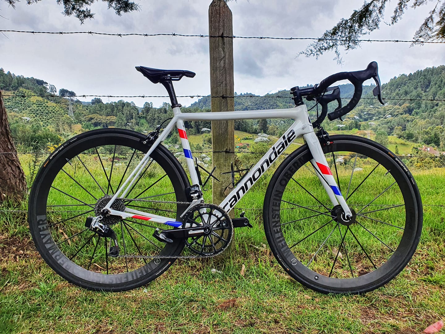 Just finished my 2017 Supersix Evo Hi-Mod Black Inc. Weighing in 