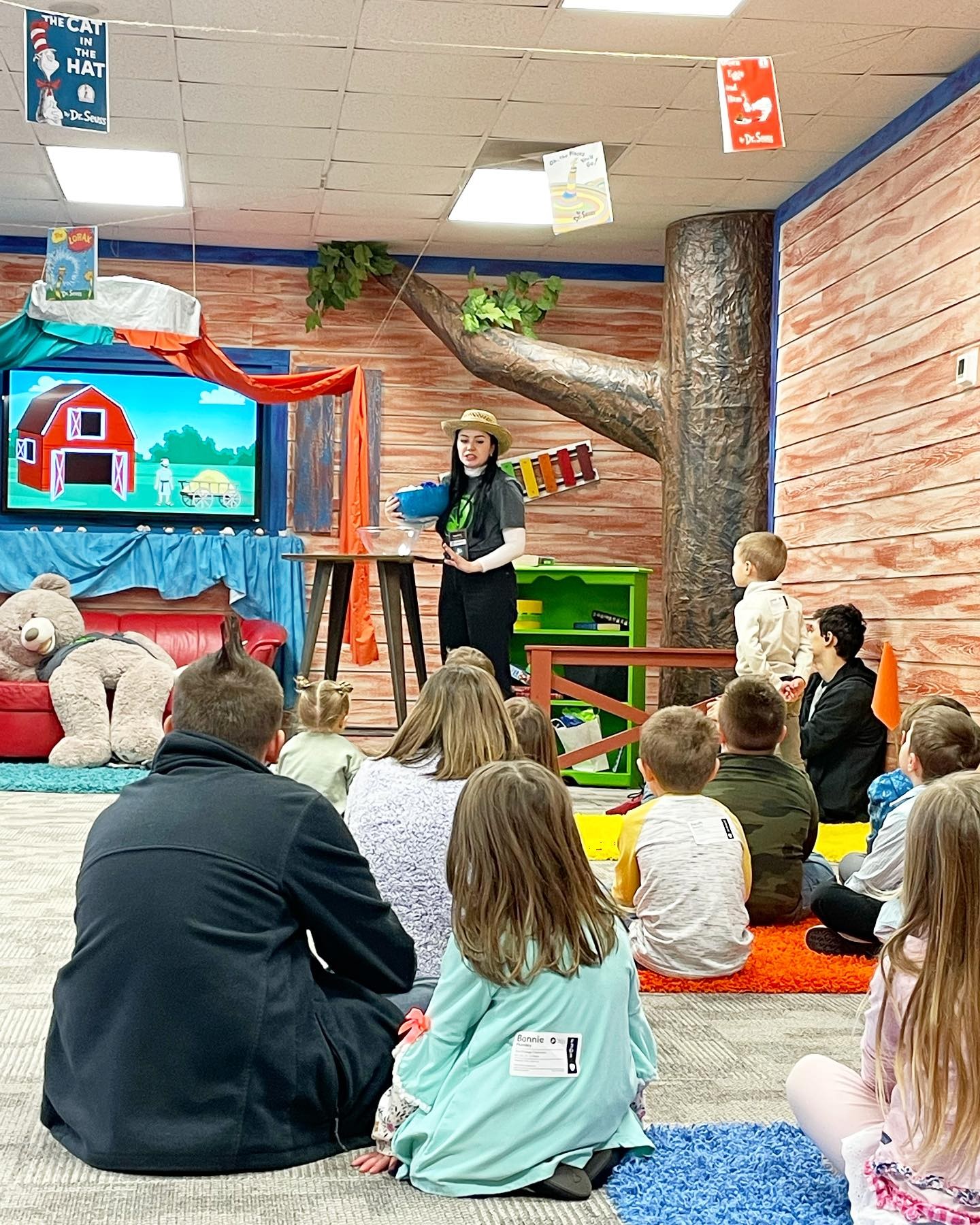 Springwell Kidz - 📚⏪JESUS TEACHES US TO SHARE OUR STUFF⏩📚...
