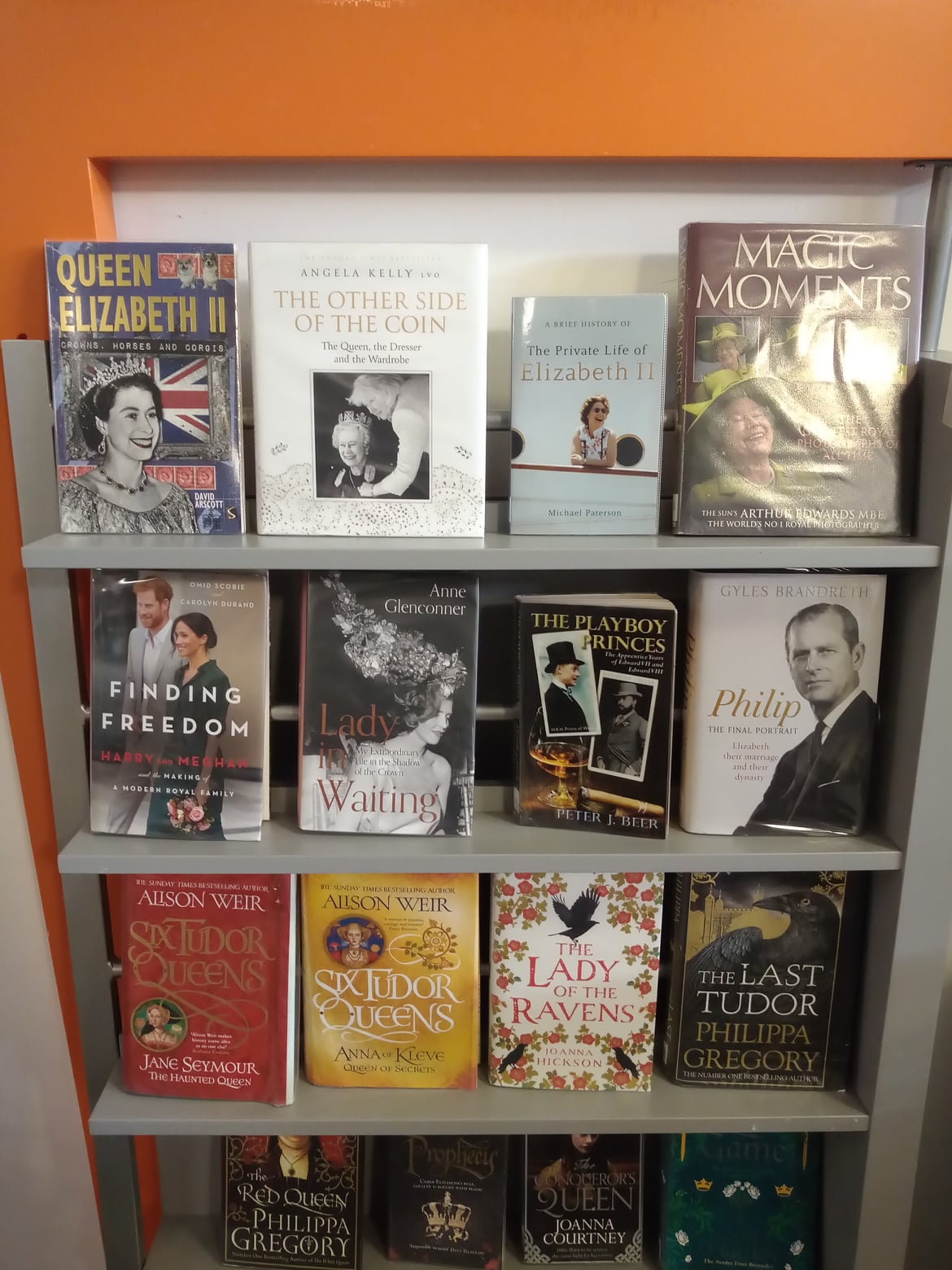 Celebrating the Queen's 70... - Knowsley Library Service