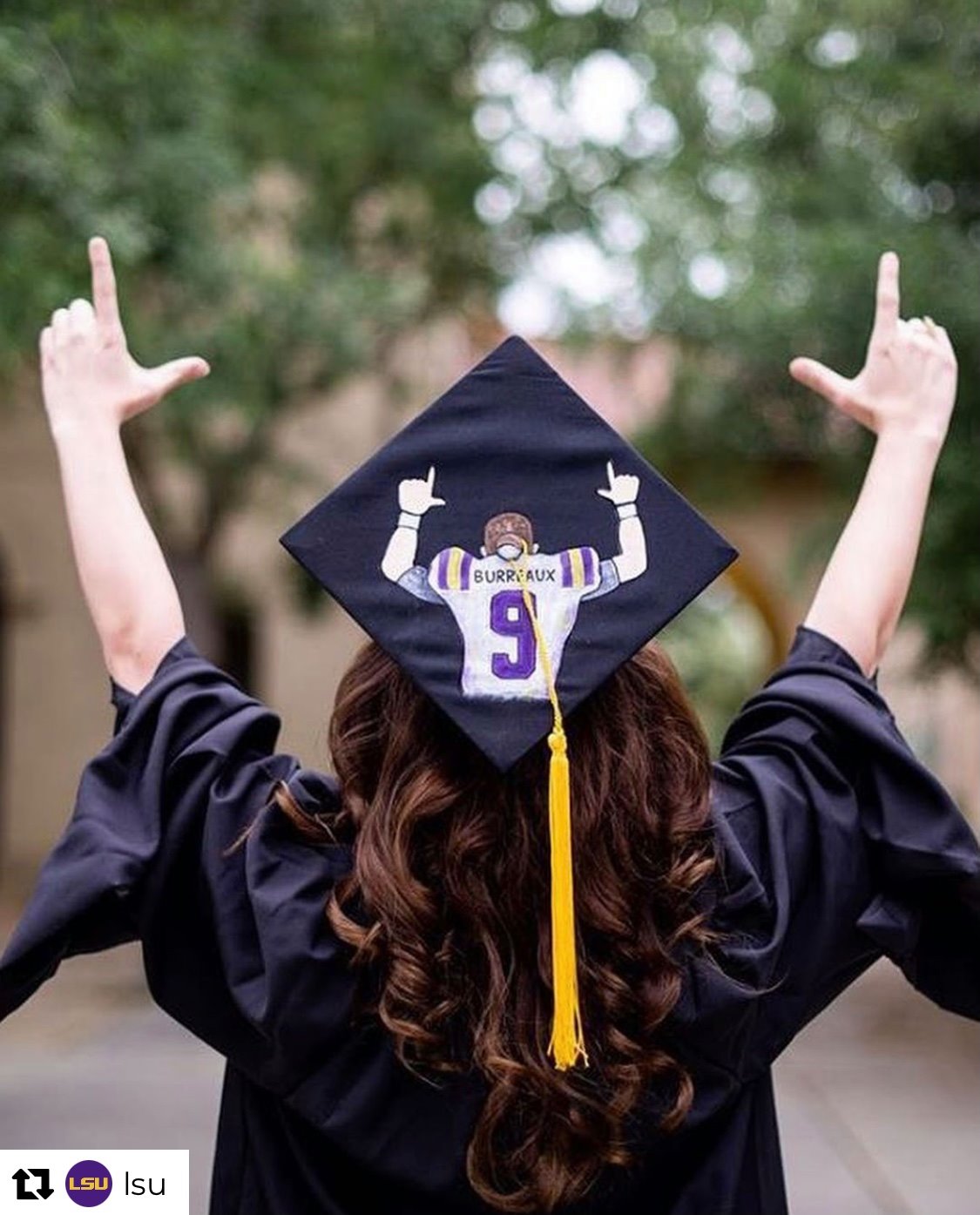Oak - 🏈 + 🎓 = 😍 #Repost @lsu with @make_repost ・・・ #LSU20, share why ...