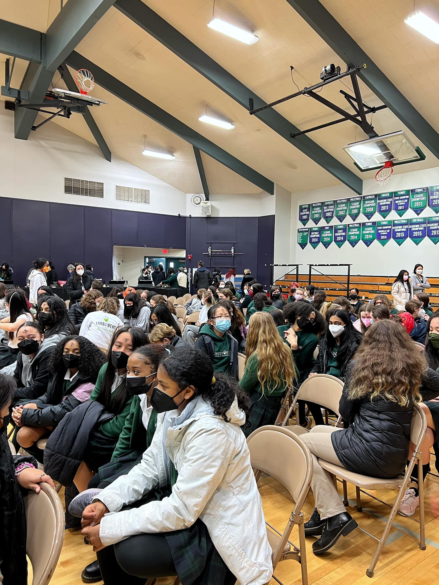 Forest Ridge... - Forest Ridge School of the Sacred Heart