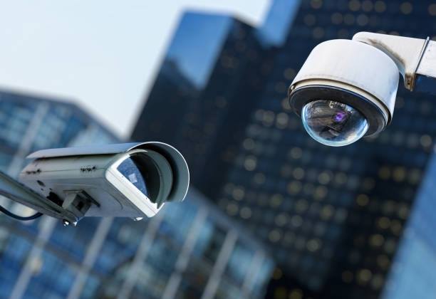 Stunning Luxury Apartment Complexes With Smart Home Devices And Security image