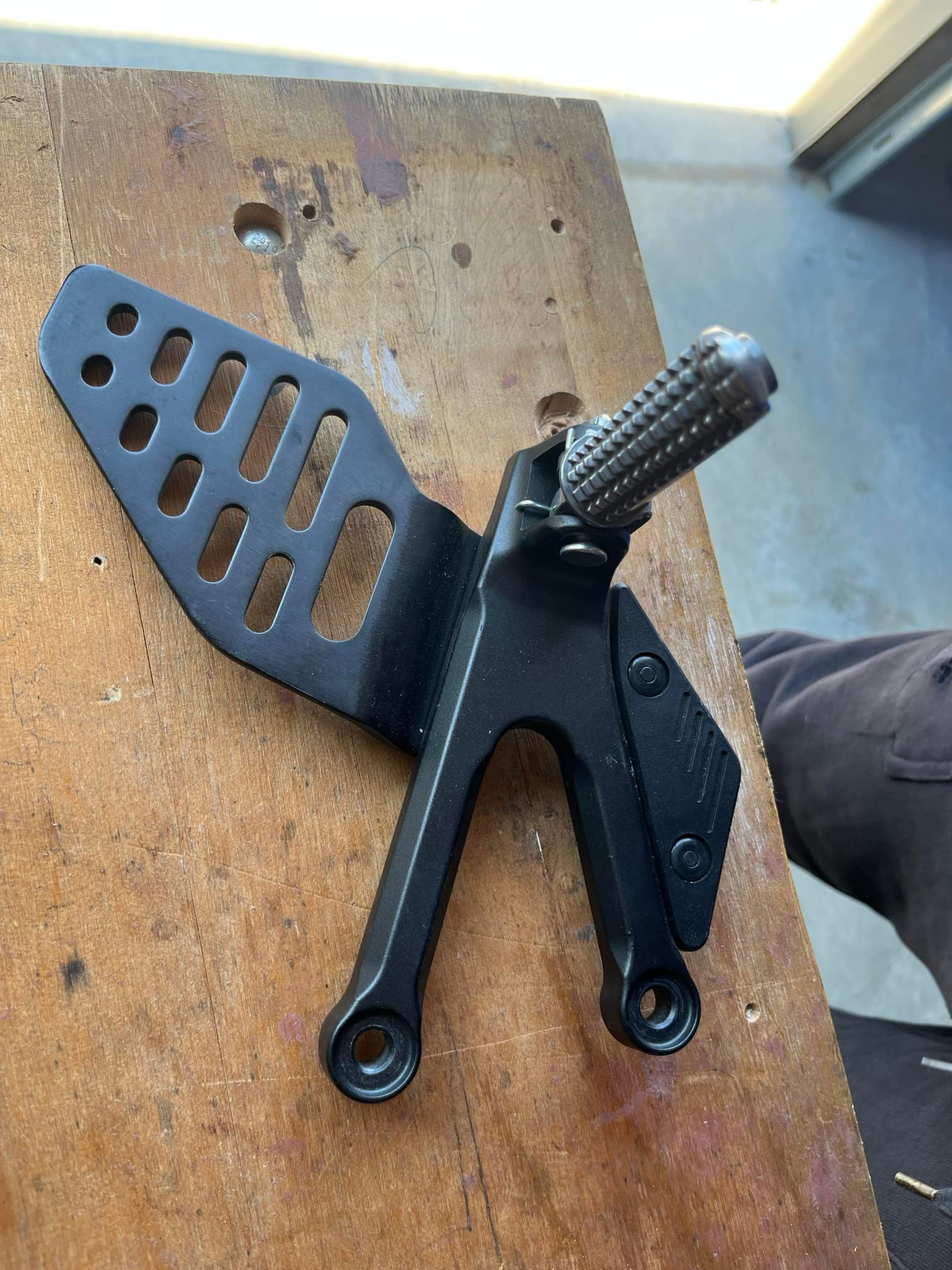 GTA Motorcycle Riders | 2017+ Yamaha R6 OEM rearsets for sale right ...