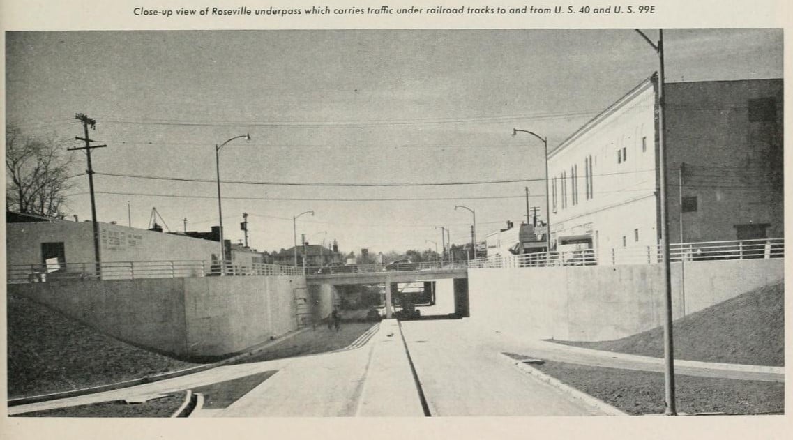 Gribblenation - Pictured below is US Route 99 East crossing under the ...