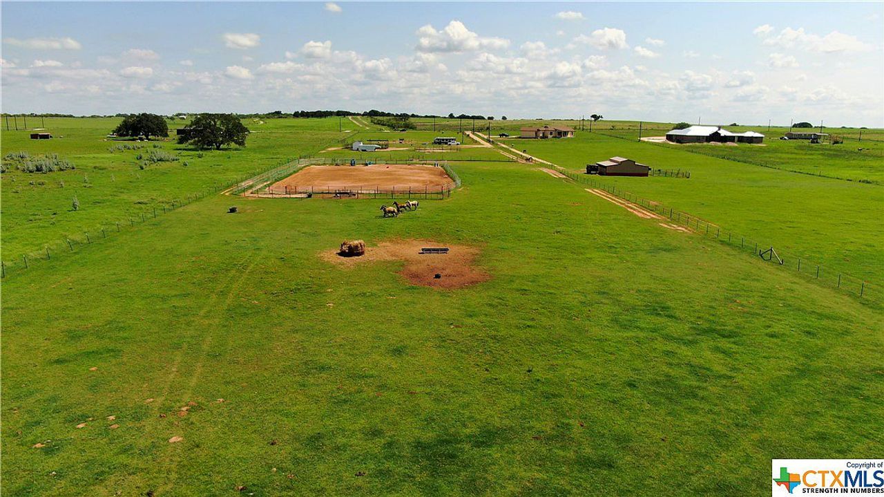 Tx Horse Properties - IMPROVED 11.25 AG EXEMPT ACRES, 10-STALL BARN ...