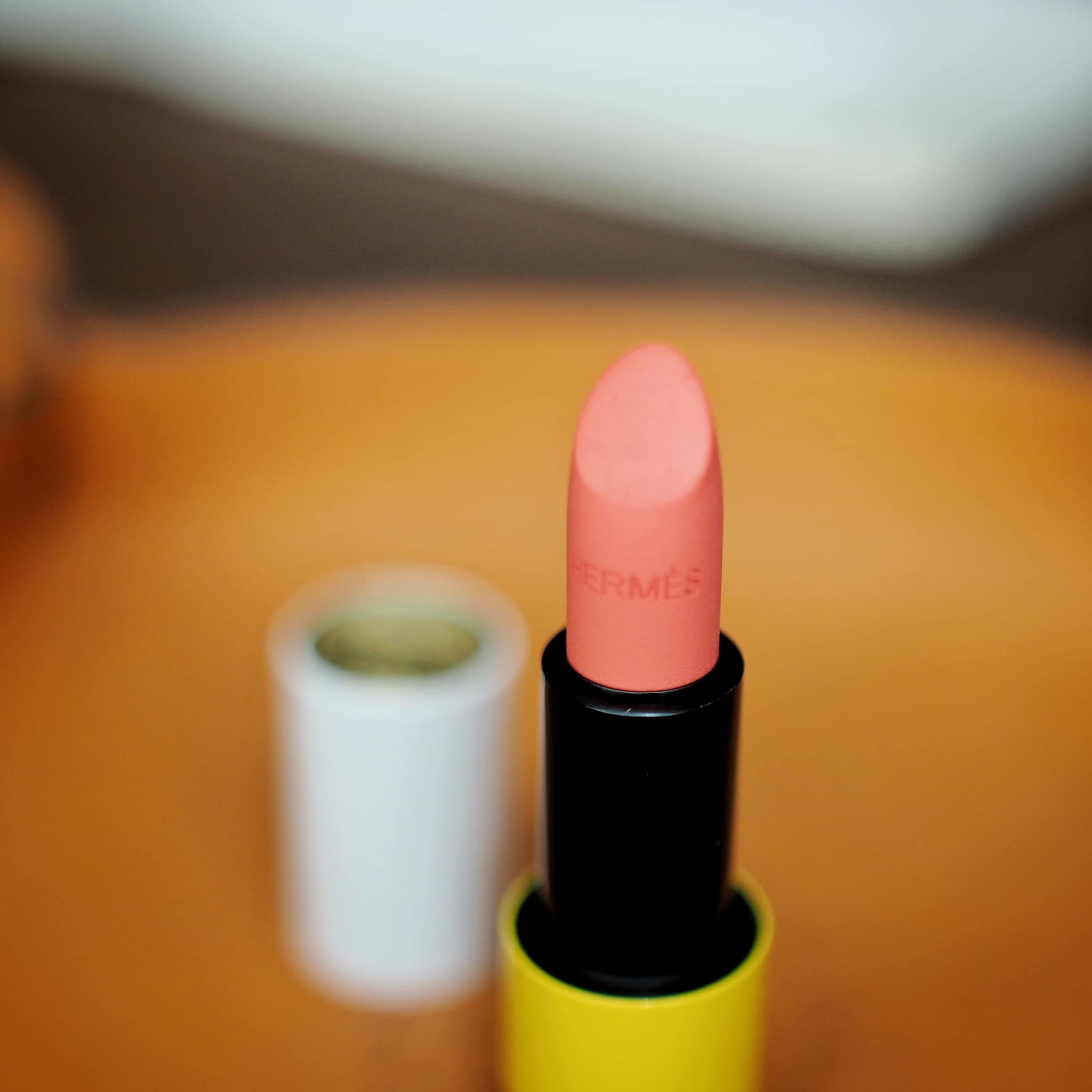 ดูกันแบบใกล้ๆ ROUGE HERMES MATTE LIPSTICK : Rose Inoui 27 Mat