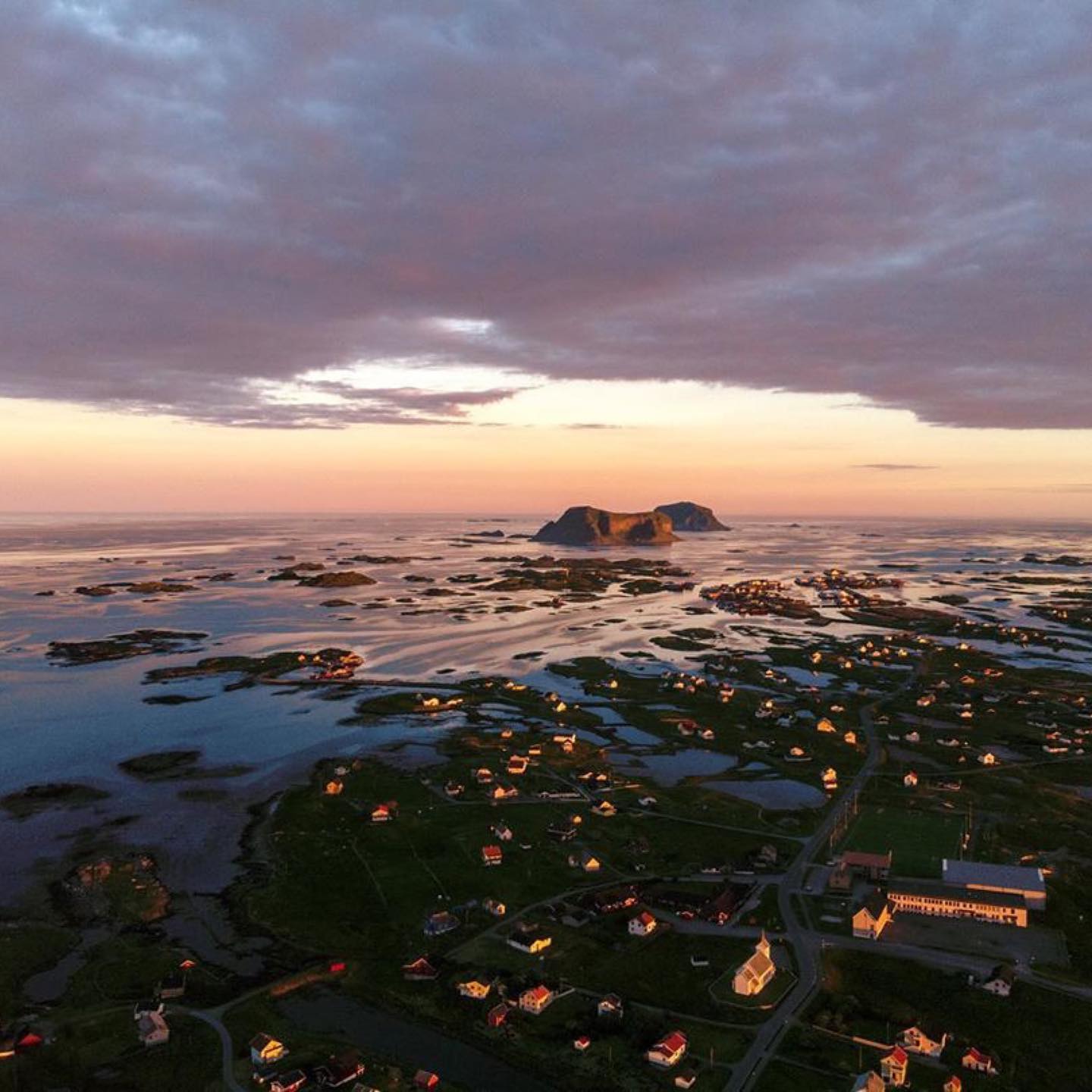 Fun fact! Røst er ikke omgitt av... - Visit Lofoten Islands | Facebook