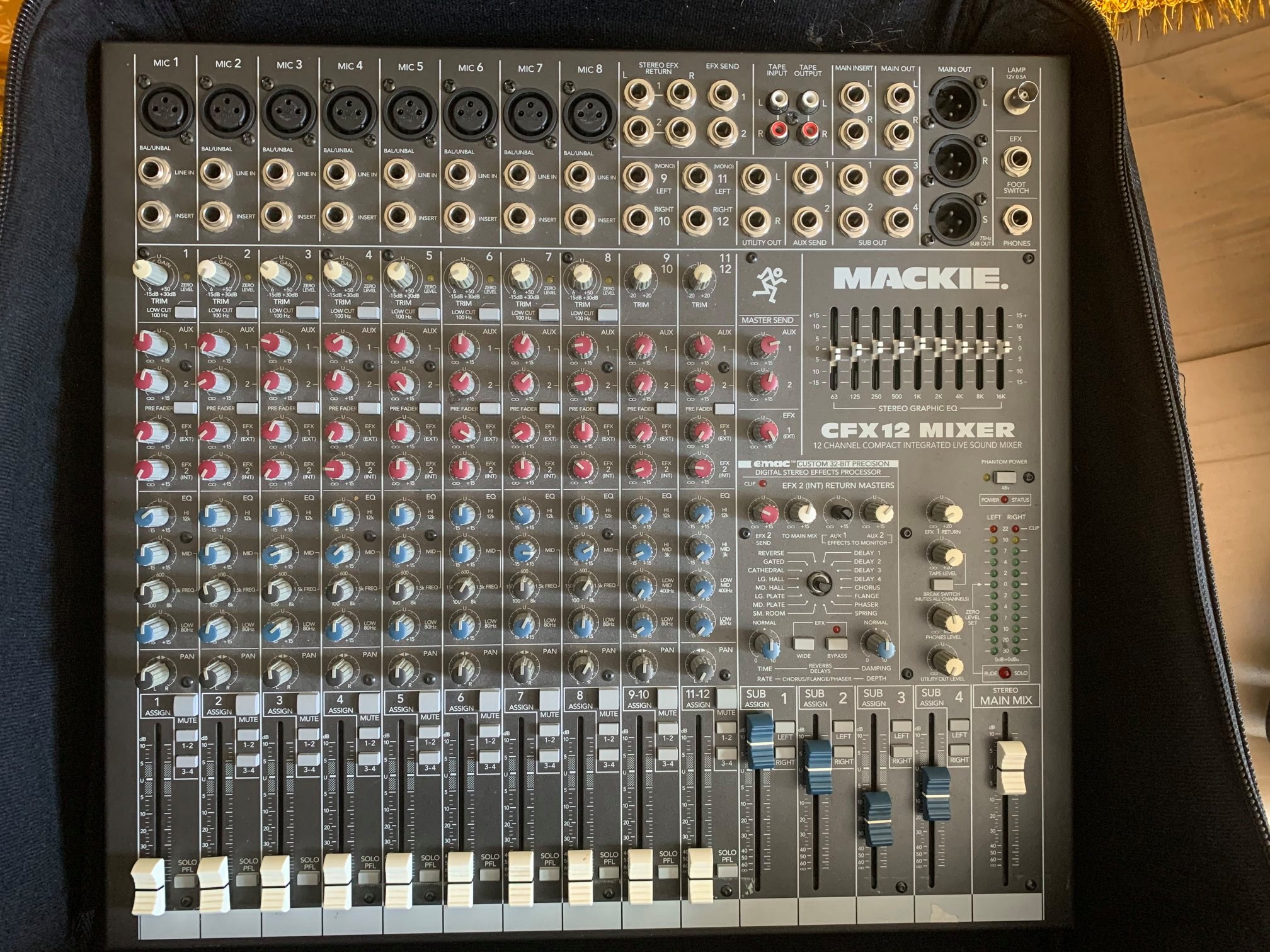 Soundcraft MFX 8/2 Mixer Console for Sale