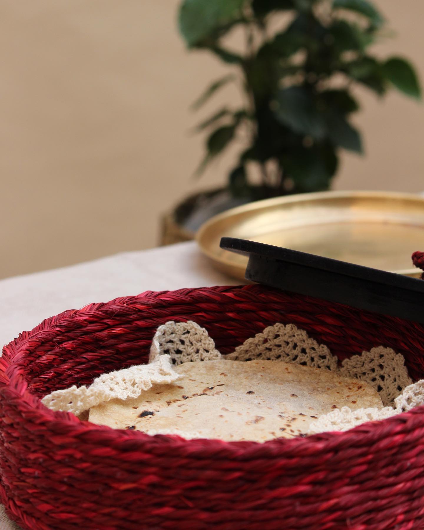 Okhai - One all natural Sabai grass roti box, a million...