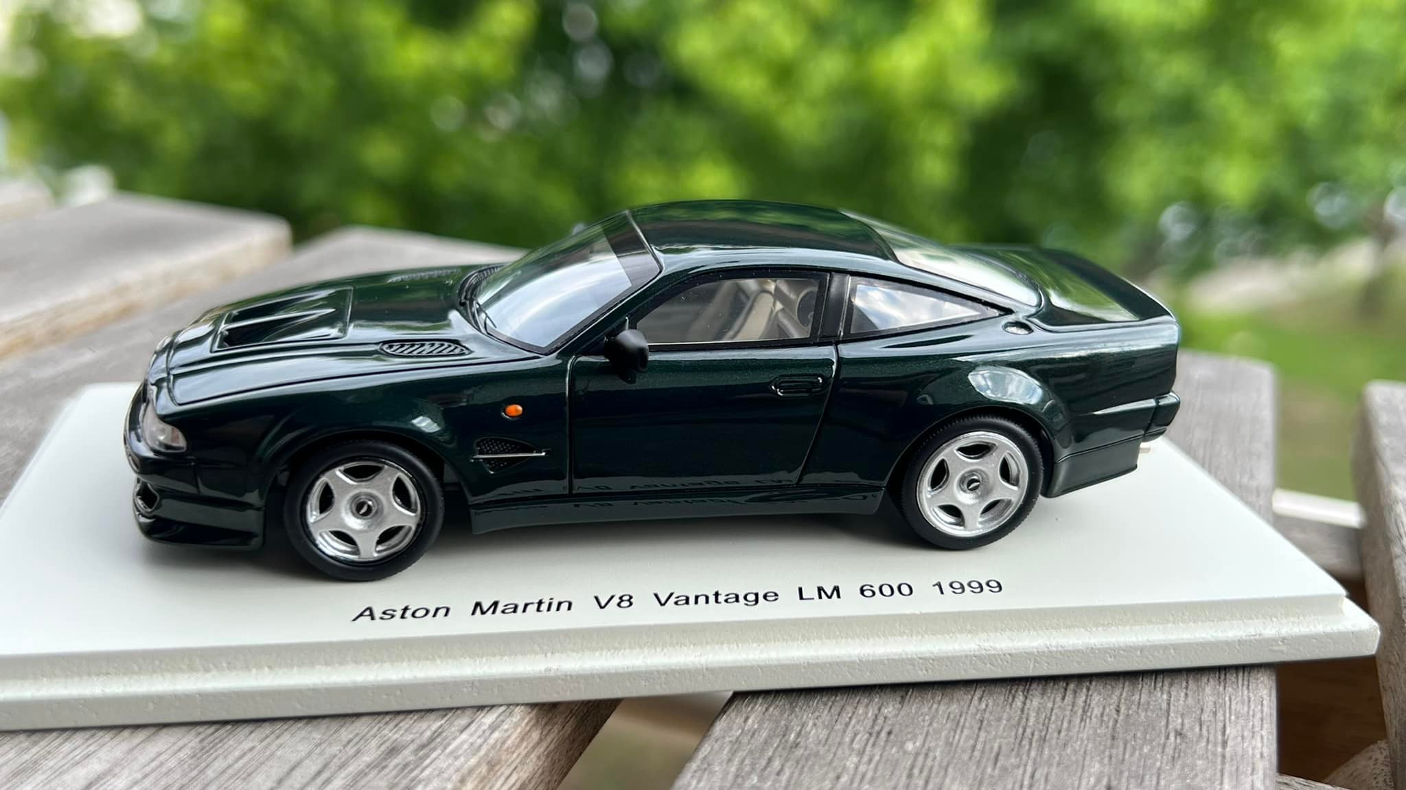 1:18 Aston Martin V8 Vantage, Auto Art.
