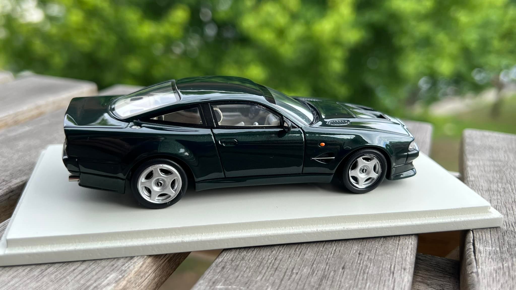 Spark has just announced a 1:43 replica of the 2025 Aston Martin