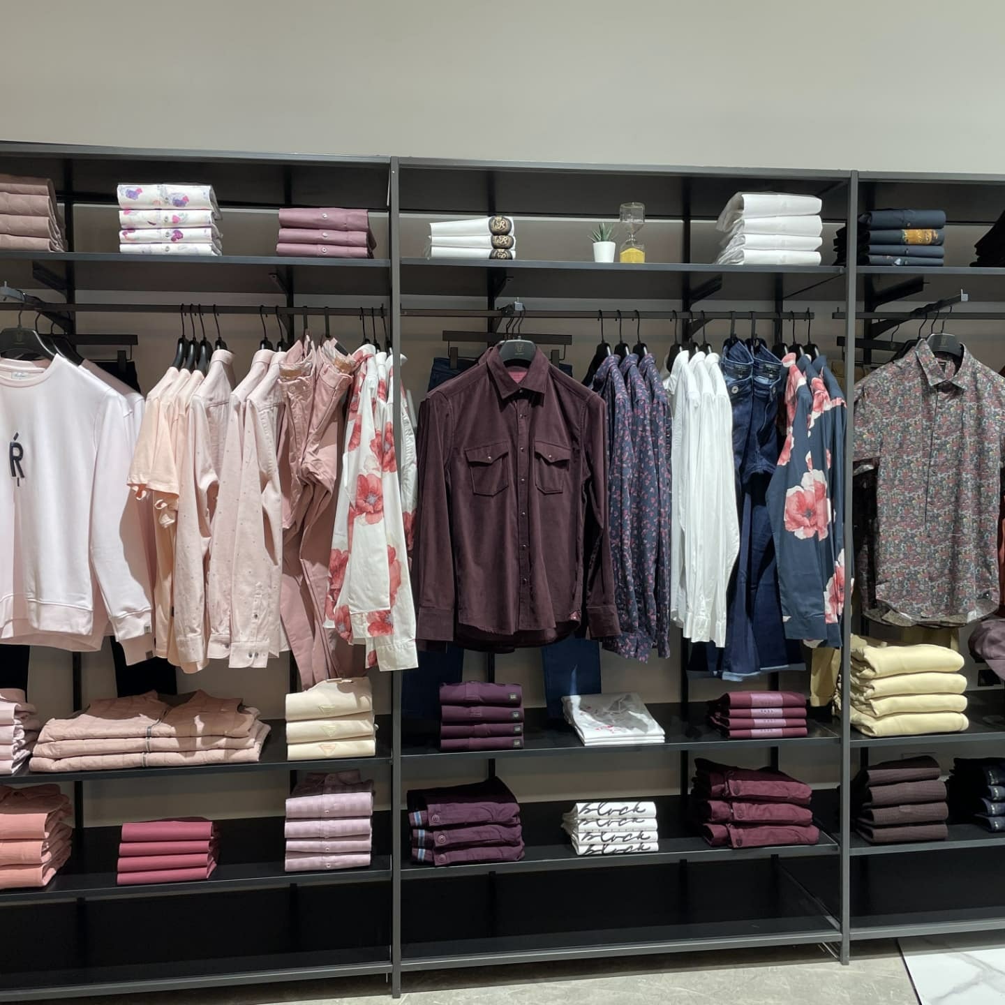 Oberoi Mall - Rare Rabbit is now open at Oberoi Mall Get...
