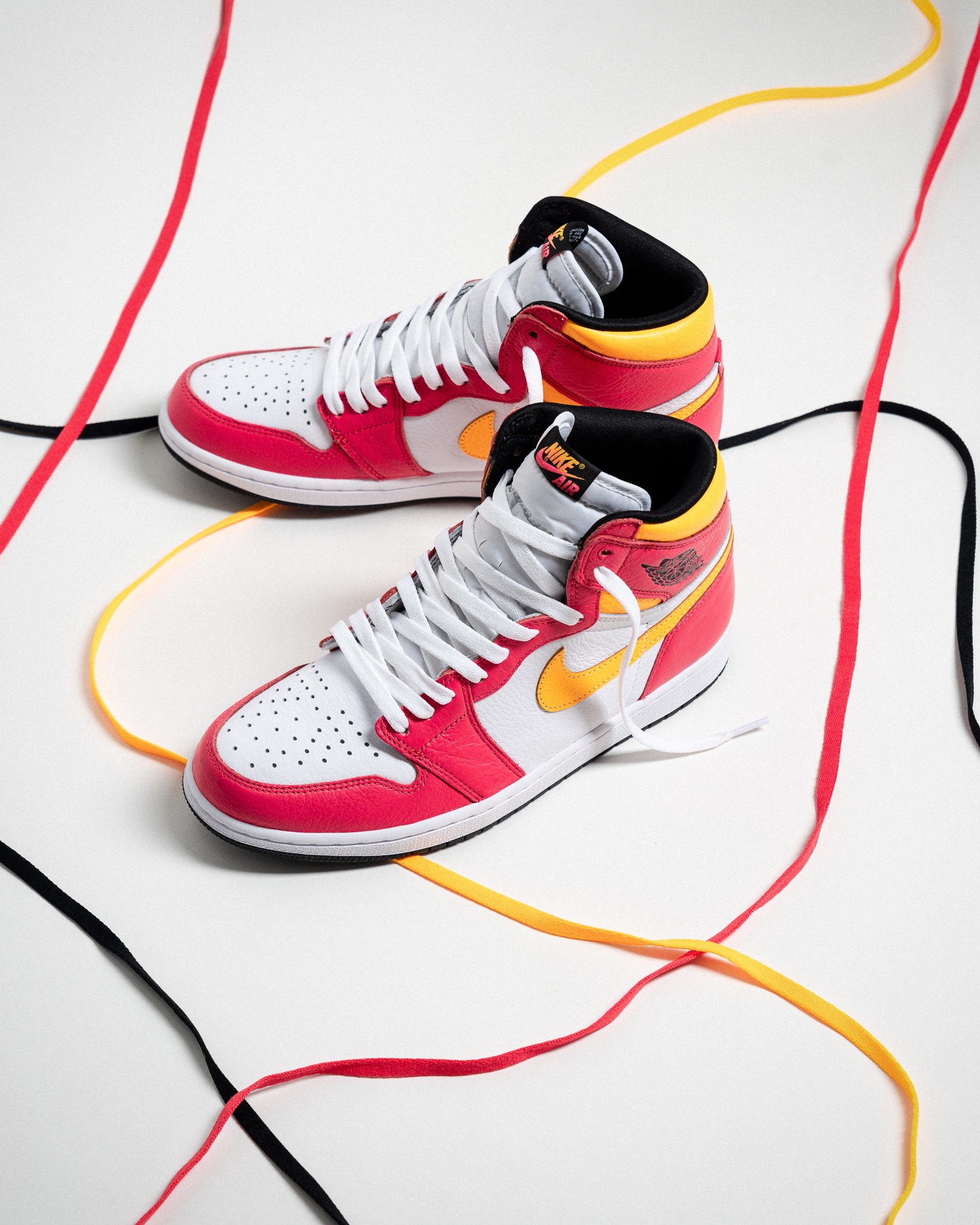 Air Jordan 1 Retro High OG 'Chicago Crystal' US 5 – 15 | 150€/120