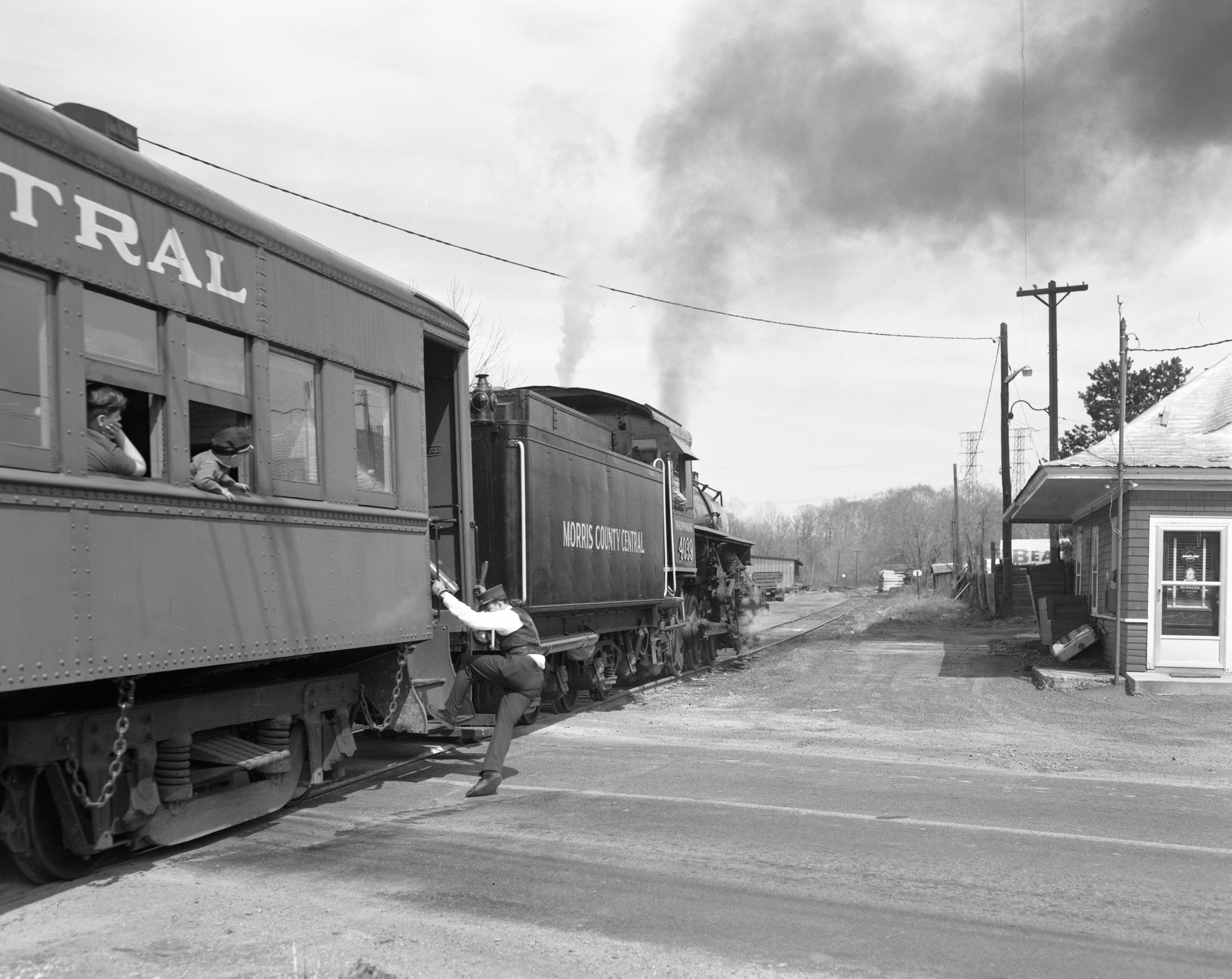 The photos below show the... - Whippany Railway Museum | Facebook
