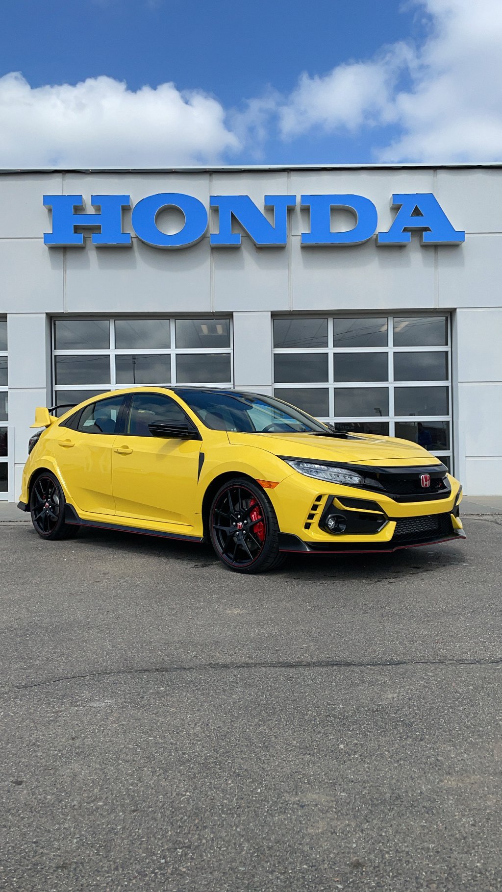 The Civic Type R was designed to make a... - Honda of Lincoln