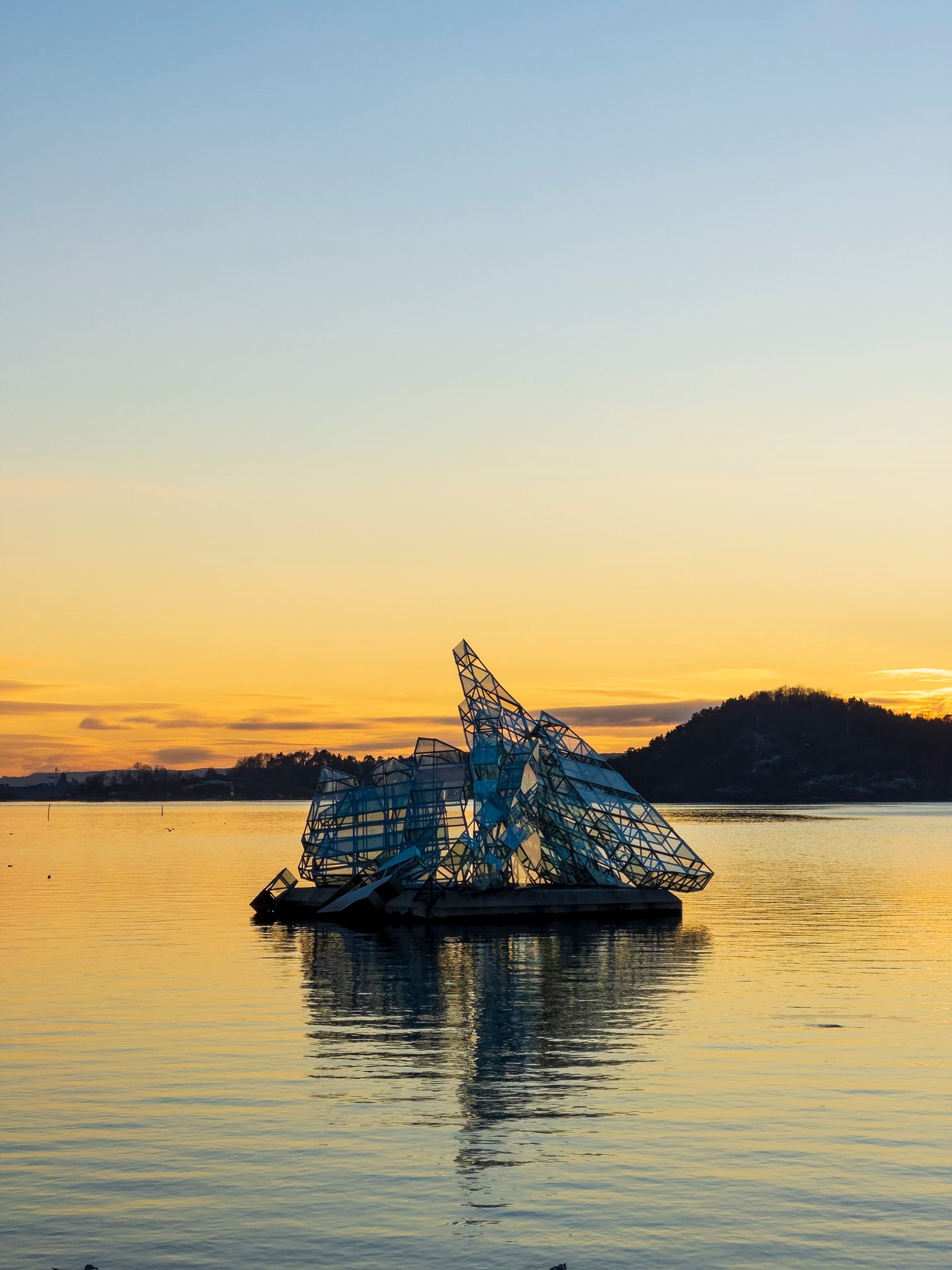 She Lies is a sculpture by Monica Bonvicini made of stainless